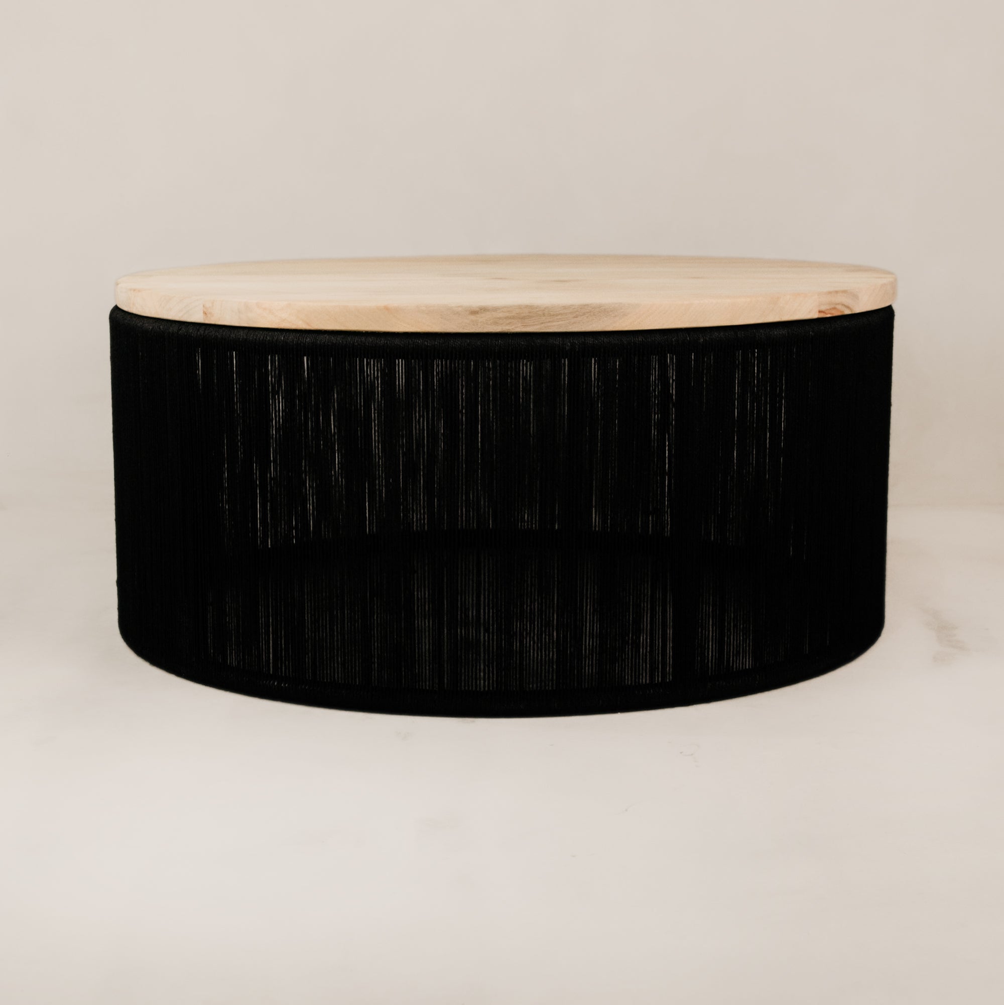 Ijuthi Coffee Table – Blonde & Black