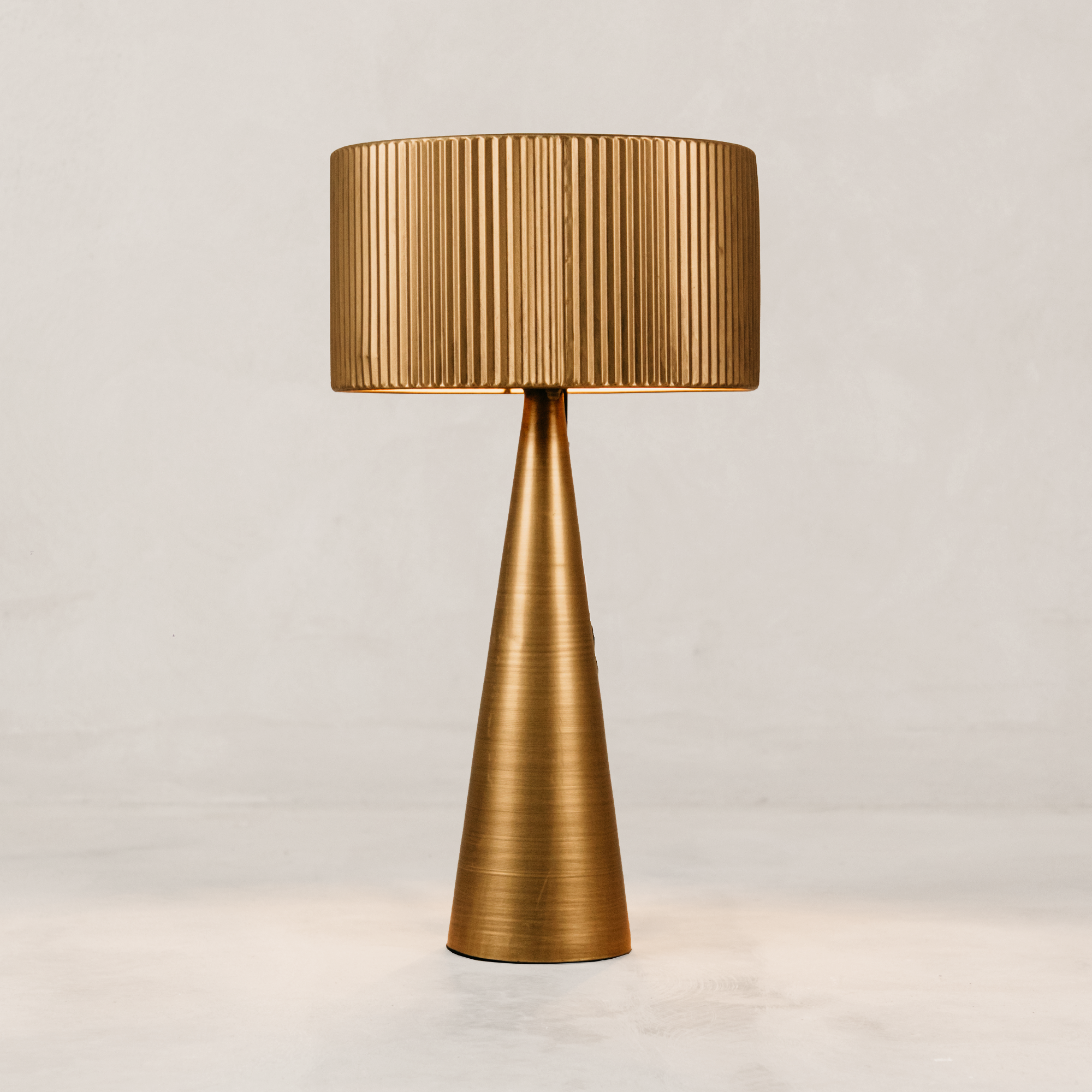 Kariega Metal Table Lamp