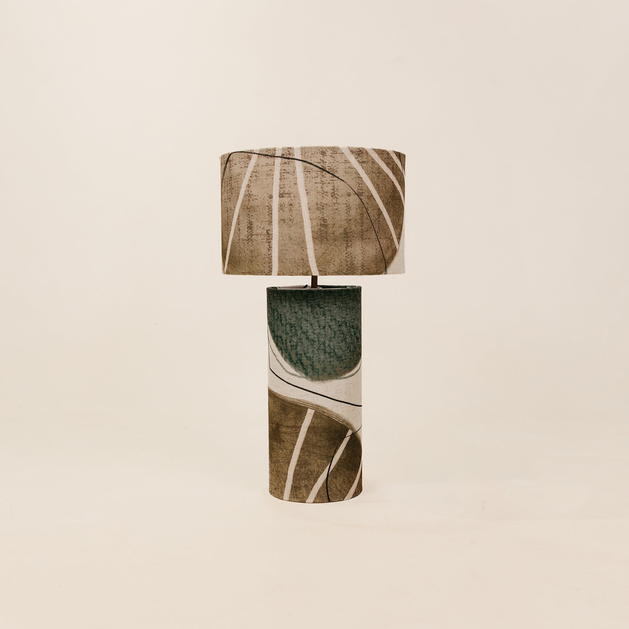 Lilypad Barrel Table Lamp