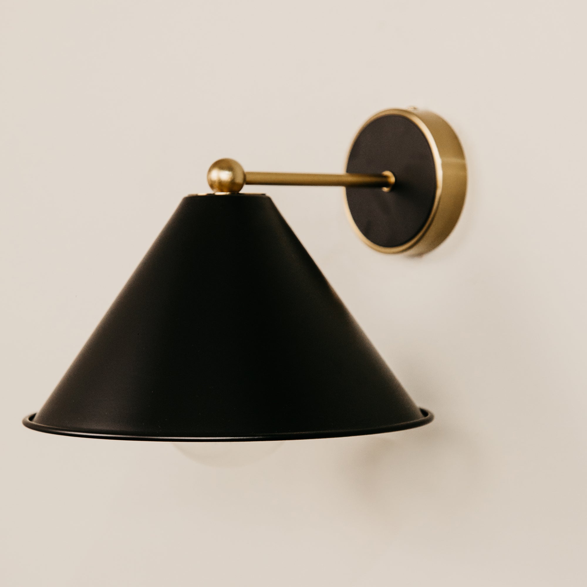 Mpilo Wall Light