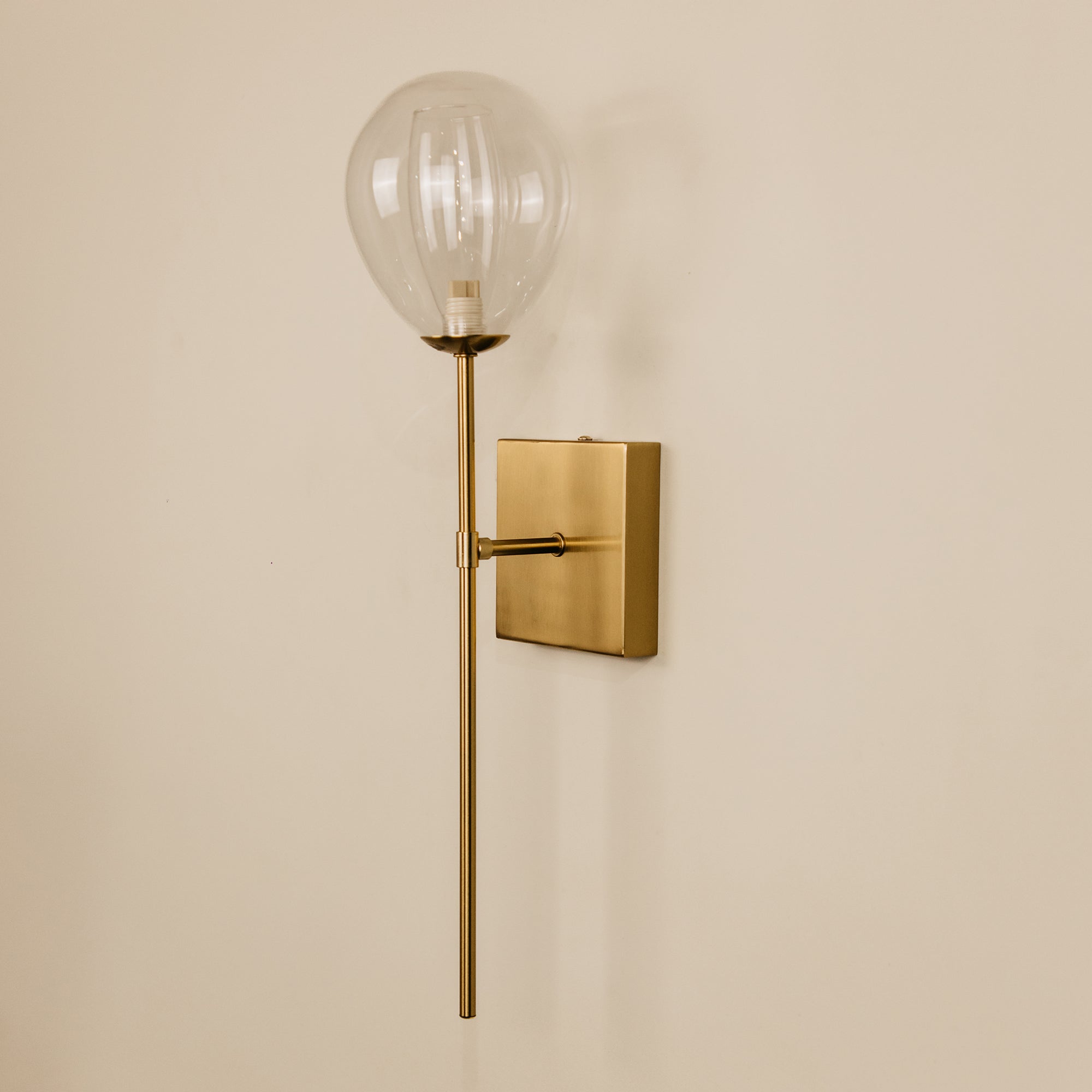 Mulu Glass & Brass Wall Light