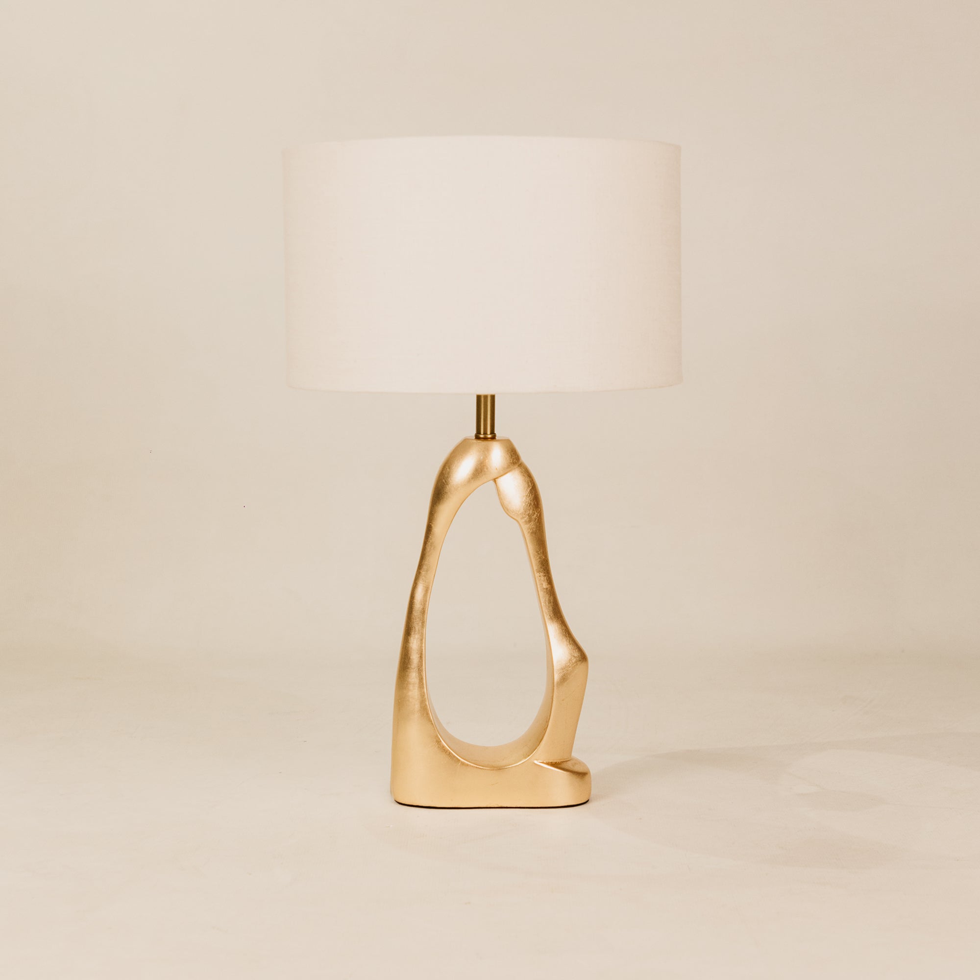 Ouro Table Lamp with Shade – Gold