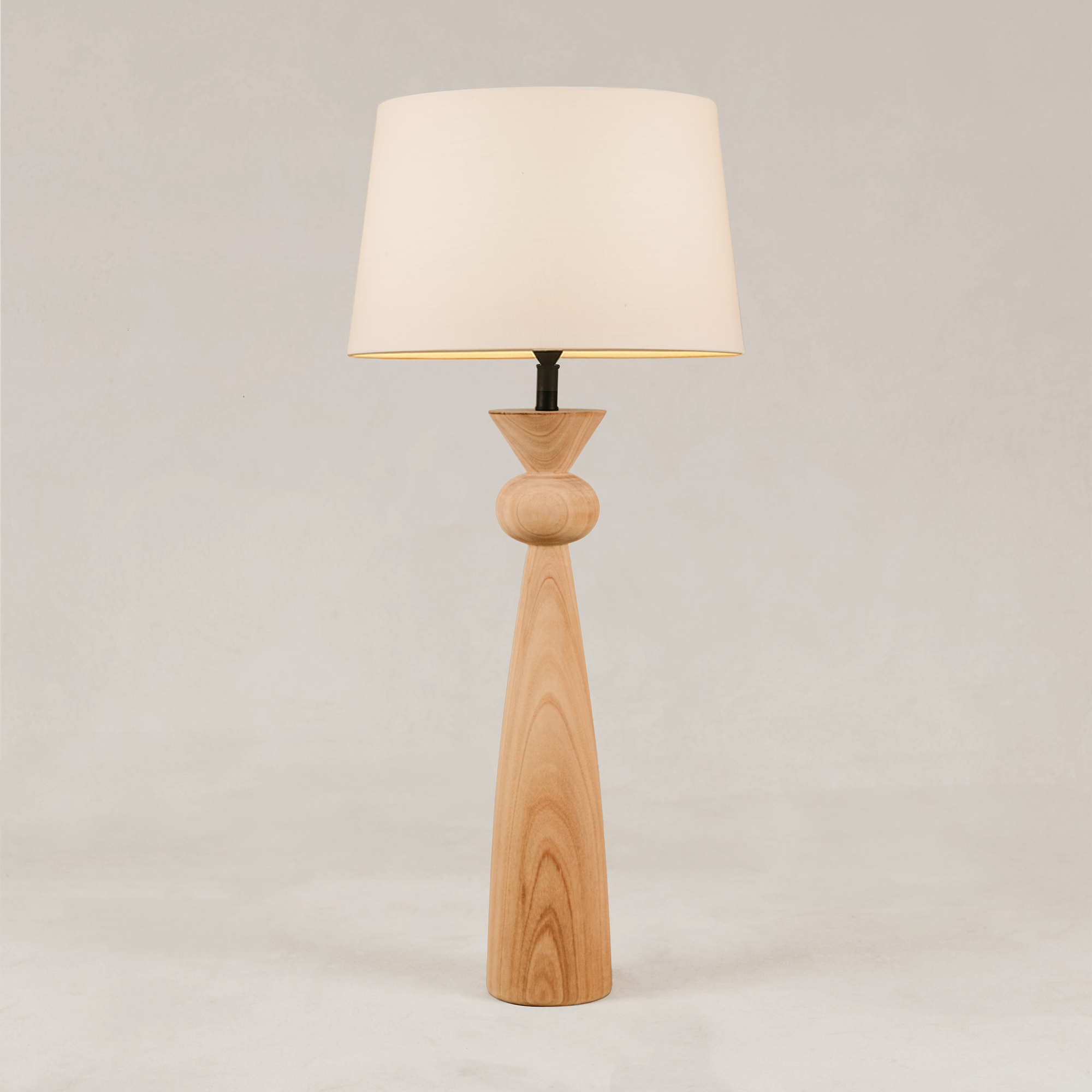 Sabie Table Lamp with Tapered Linen Shade – Blonde
