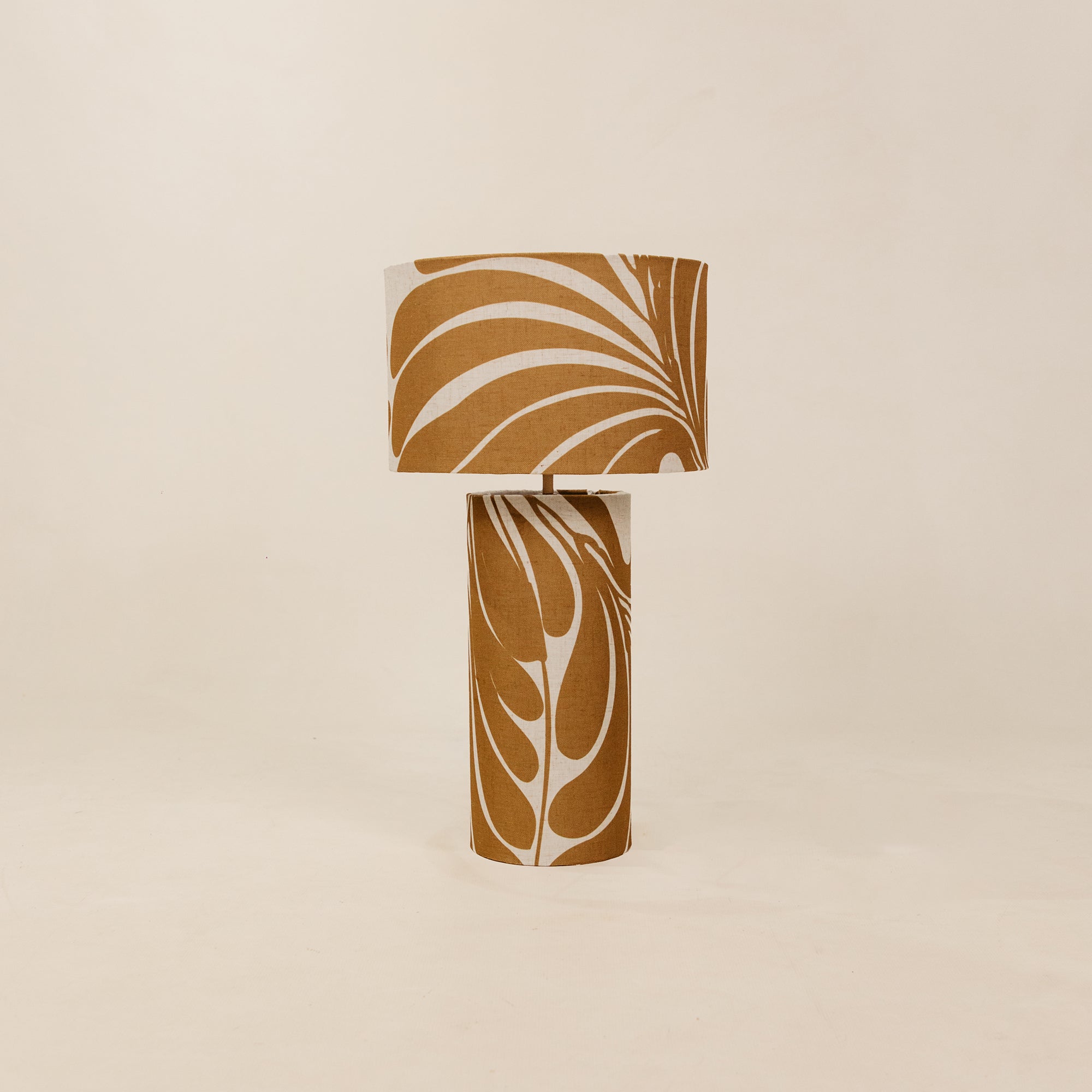 Gilded Leaf Barrel Table Lamp