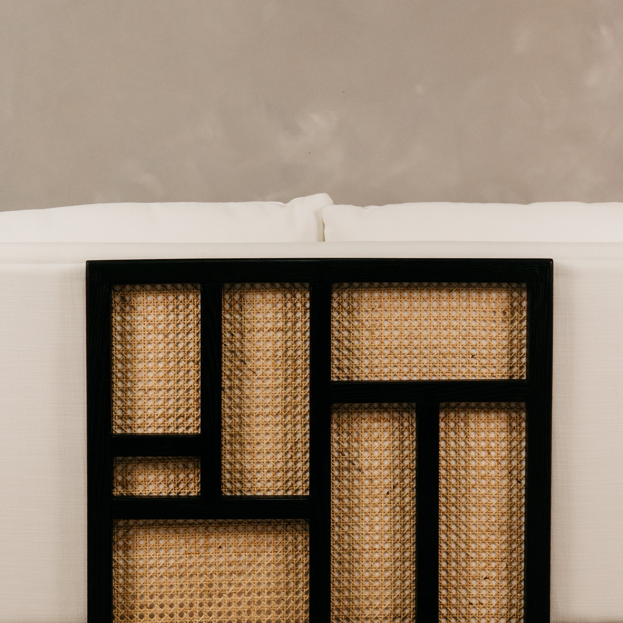Horizon Large Three Seater Couch – Black & White