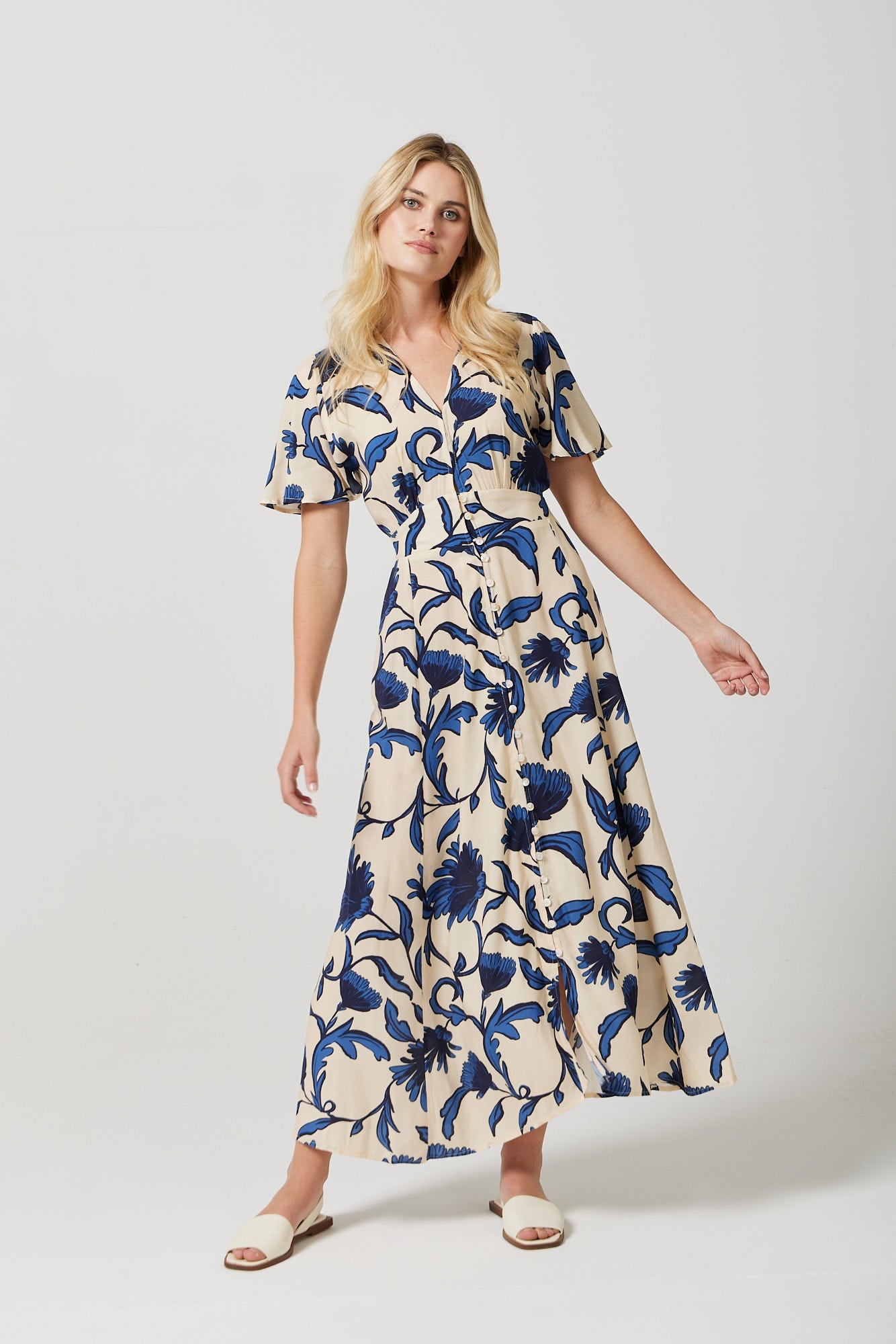 Sadie Maxi Dress in Delft Botanical