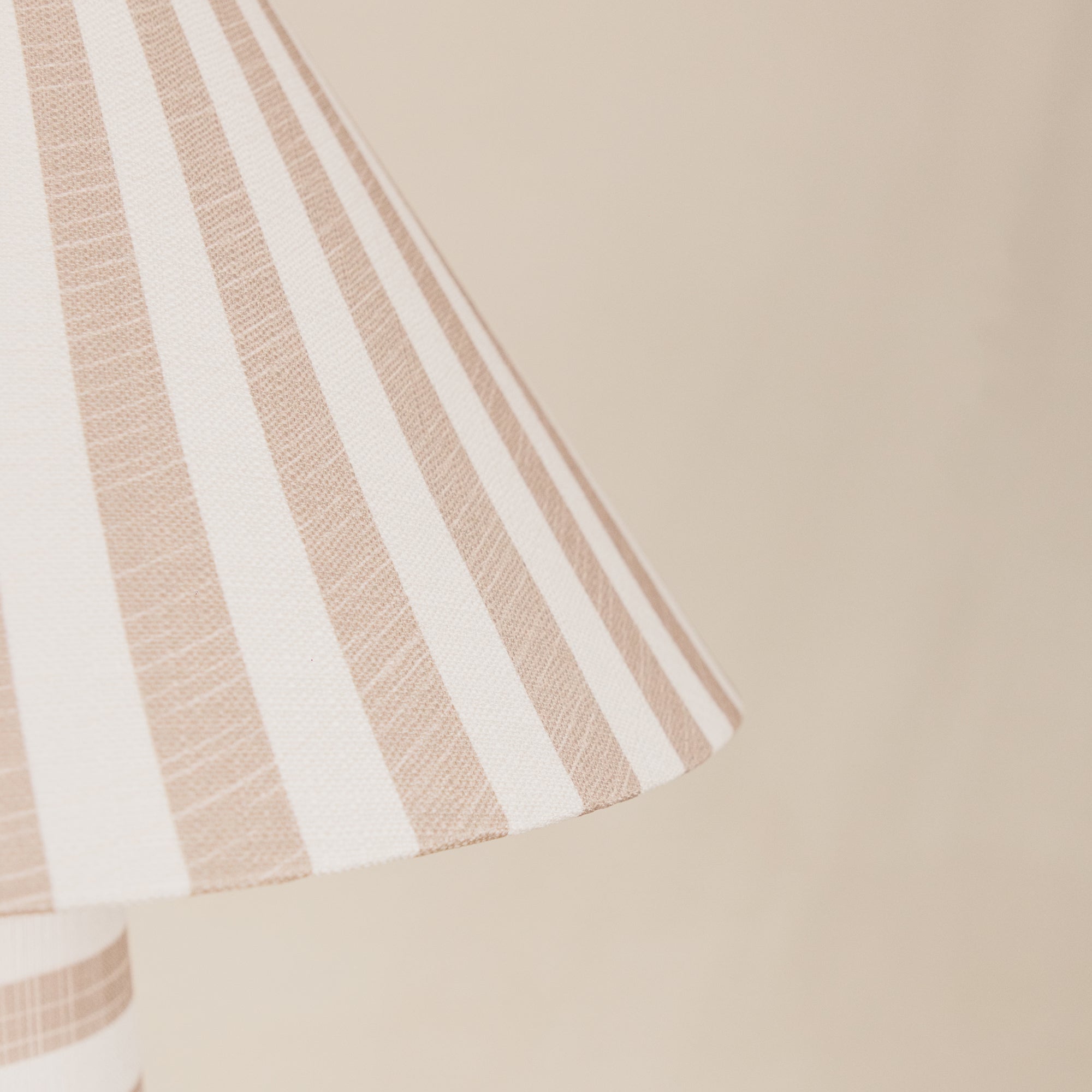 Horizon Stripe Fusion Floor Lamp