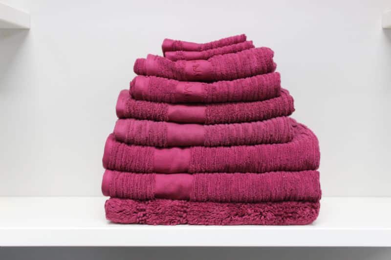 Burgandy Towels - 9Pc - Image 3
