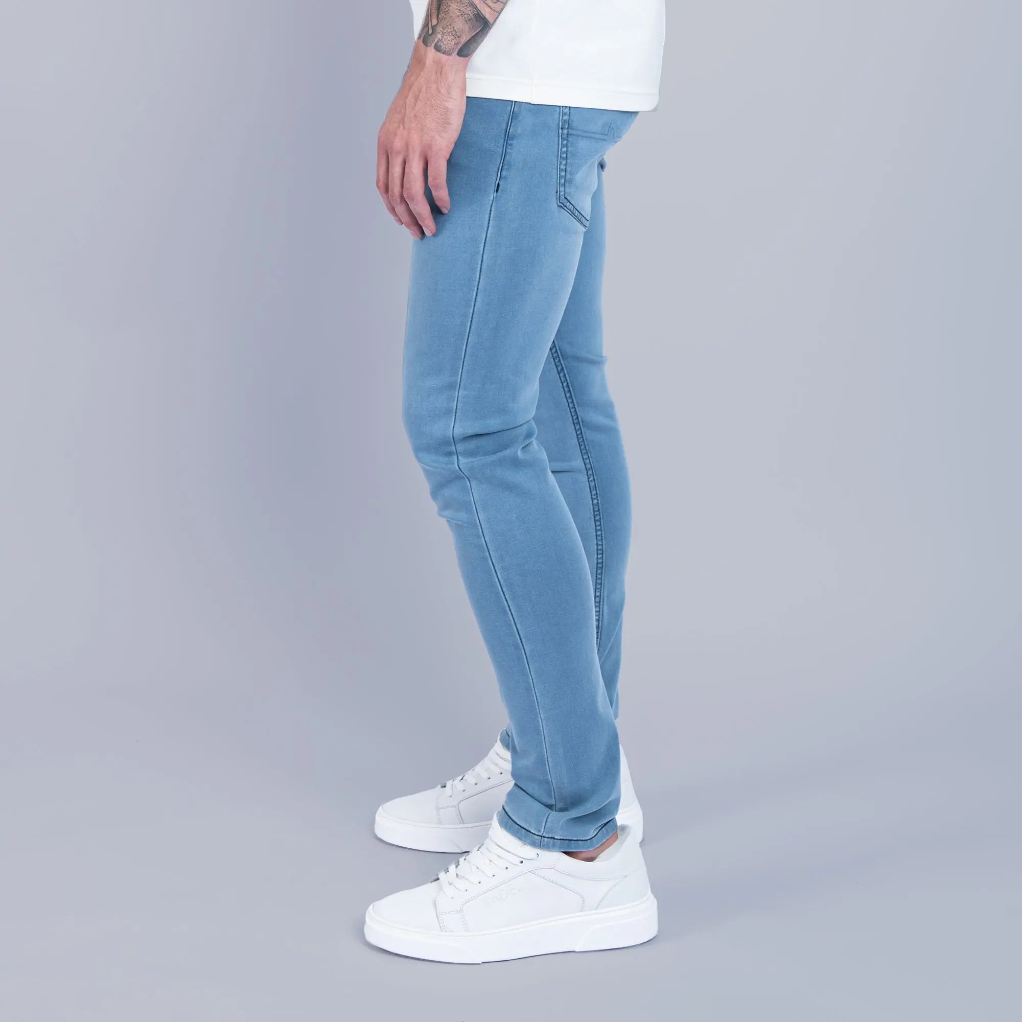 Iconic Sky Slim Fit Jeans