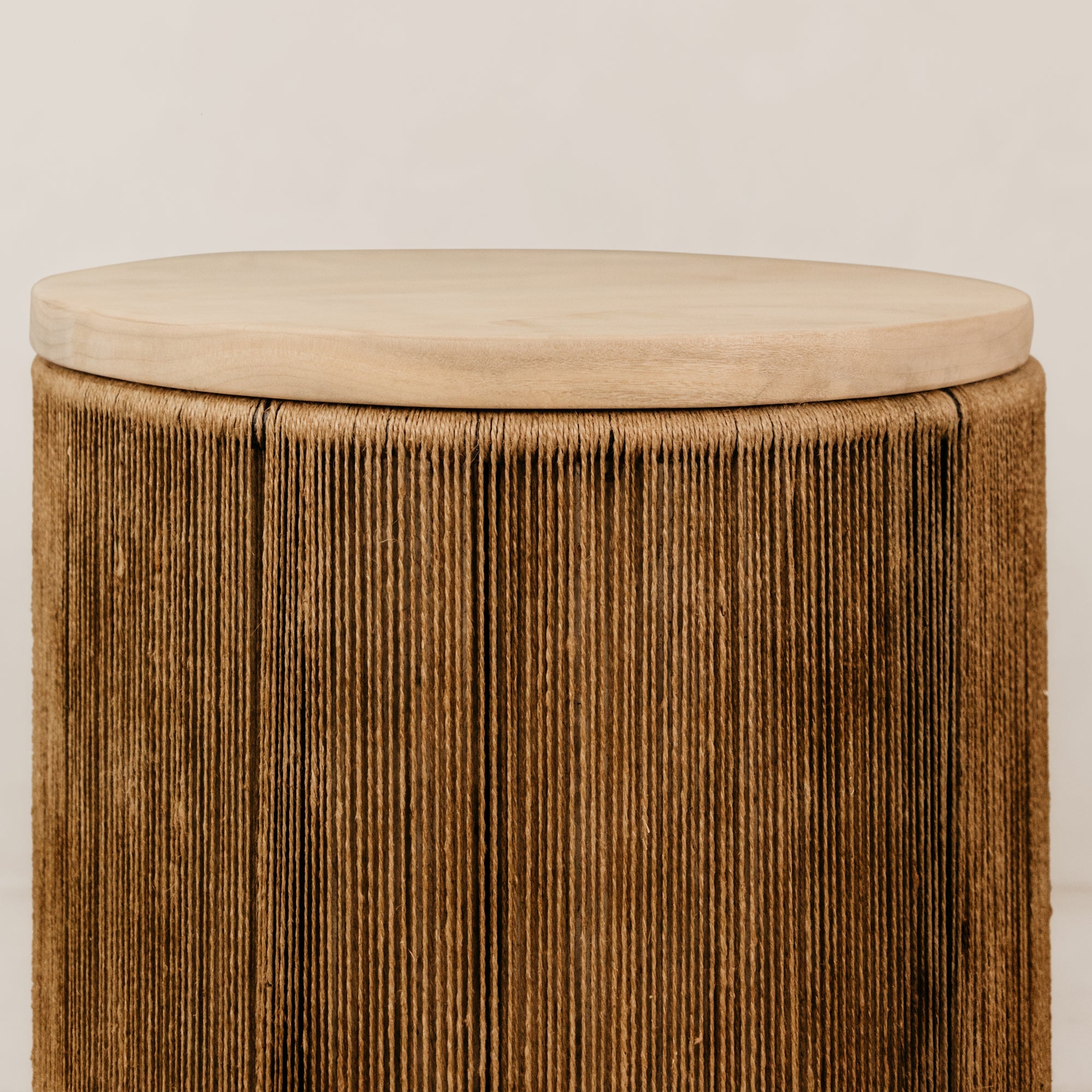 Ijuthi Side Table – Blonde & Brown