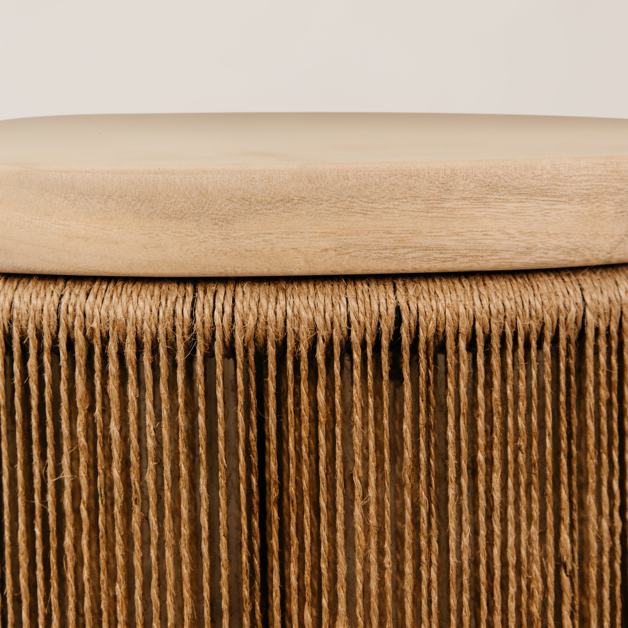 Ijuthi Side Table – Blonde & Brown