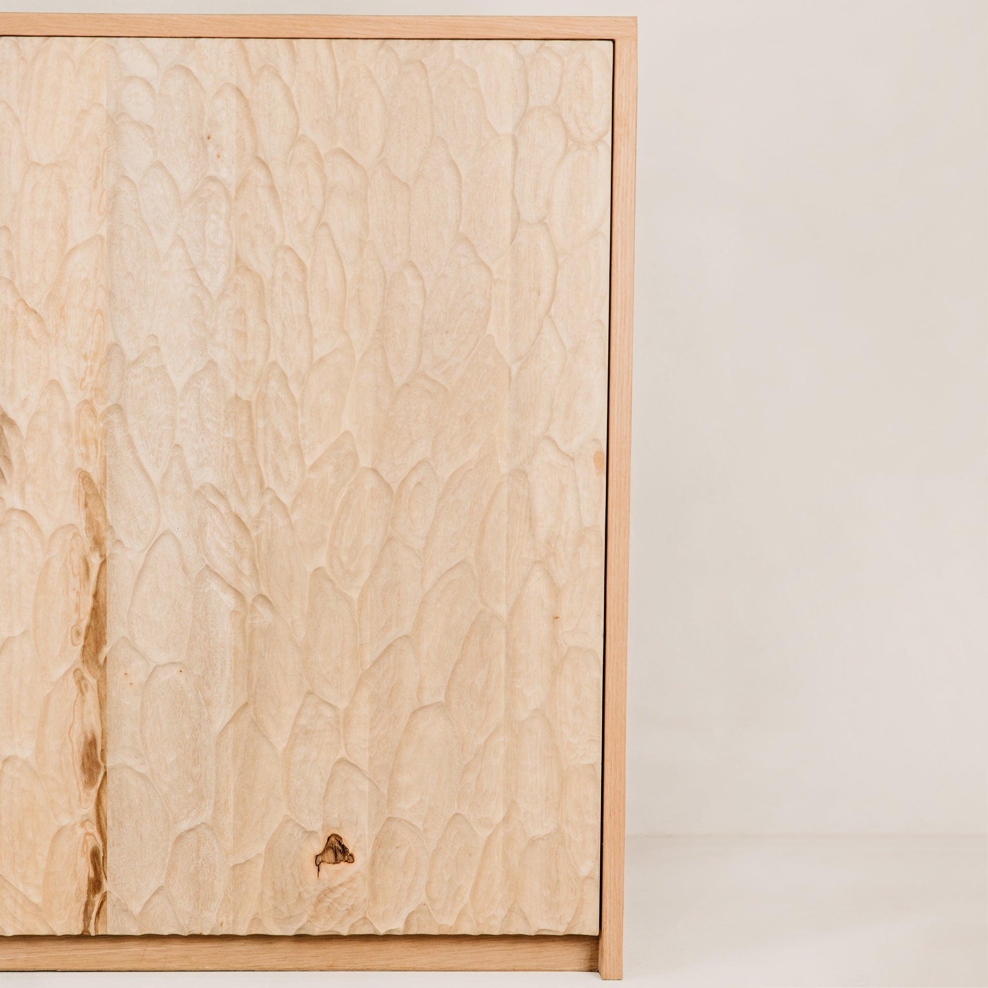 Iseli Chiselled Side Board