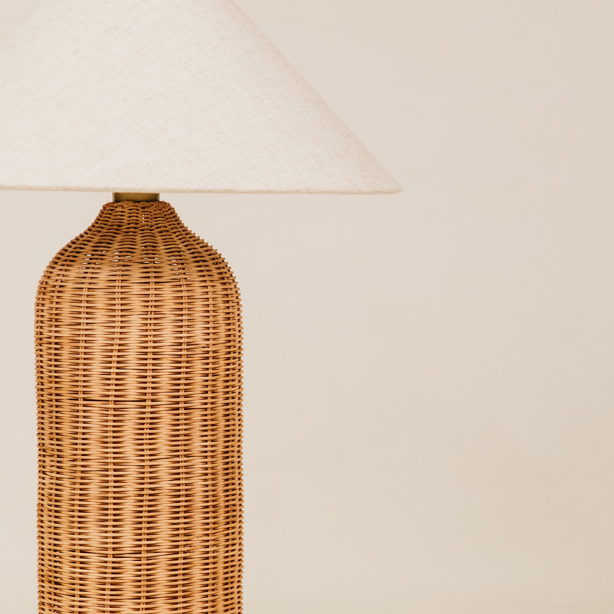 Kobo Table Lamp with Linen Shade – Natural