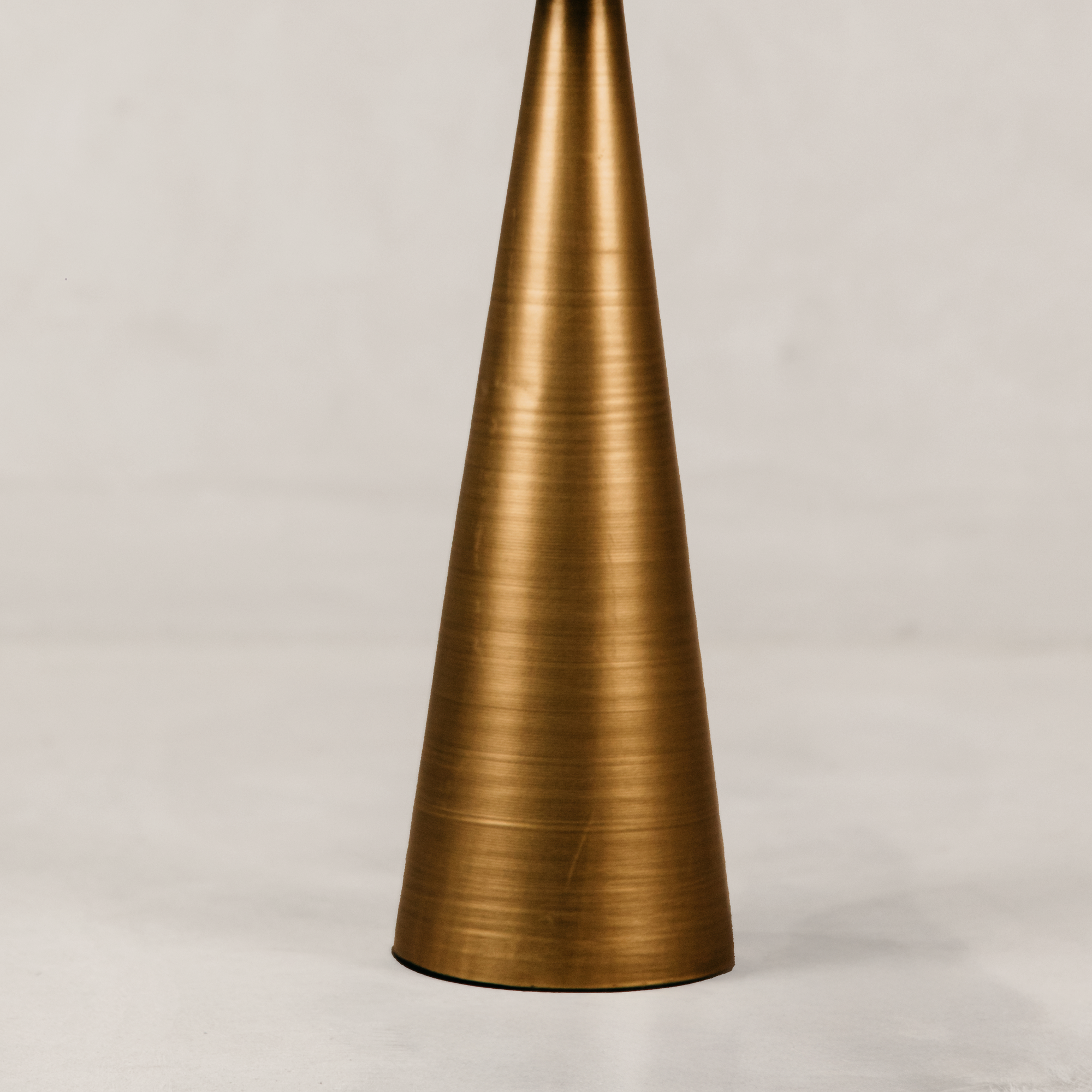 Kariega Metal Table Lamp