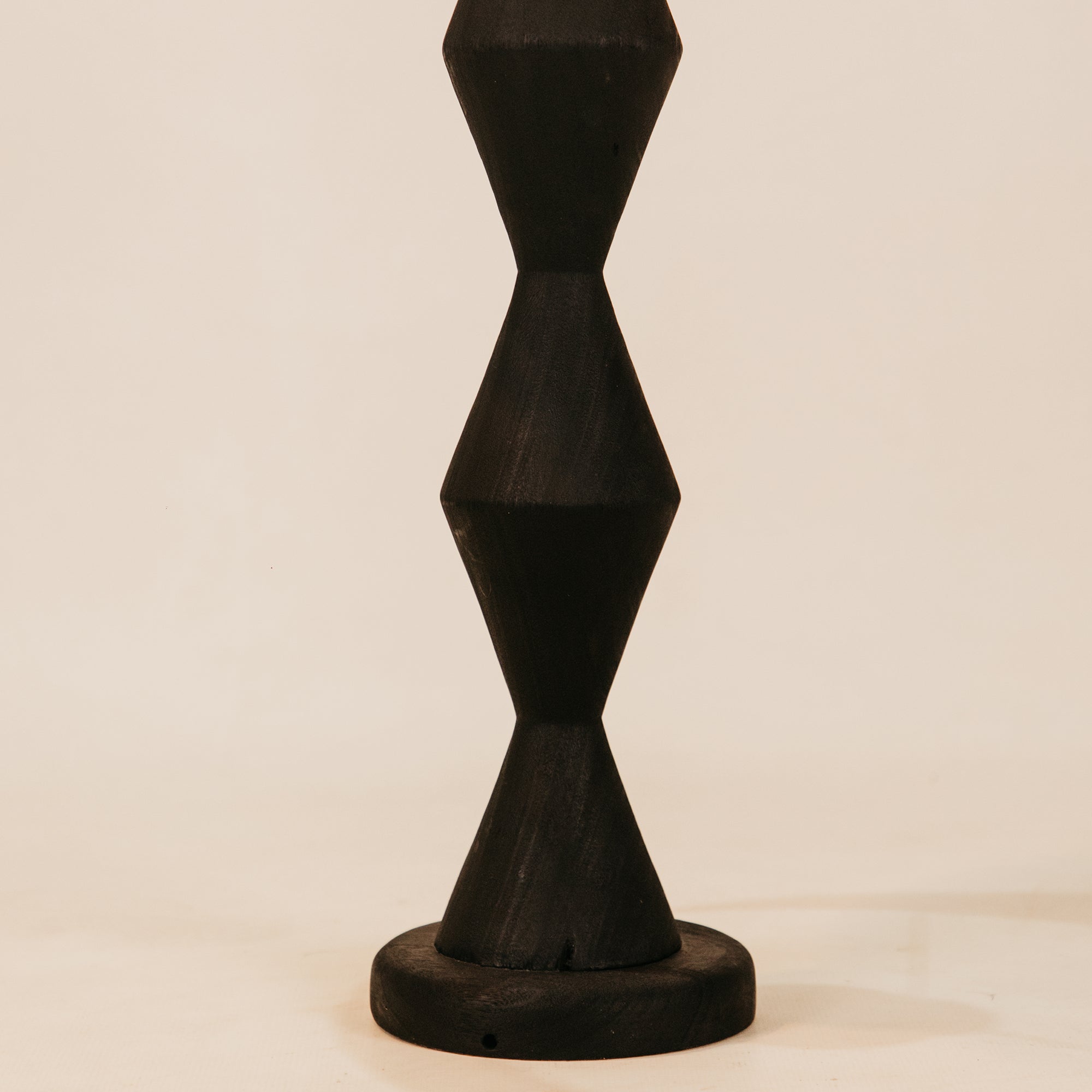 Mopani Table Lamp with Grid Weave Shade – Black