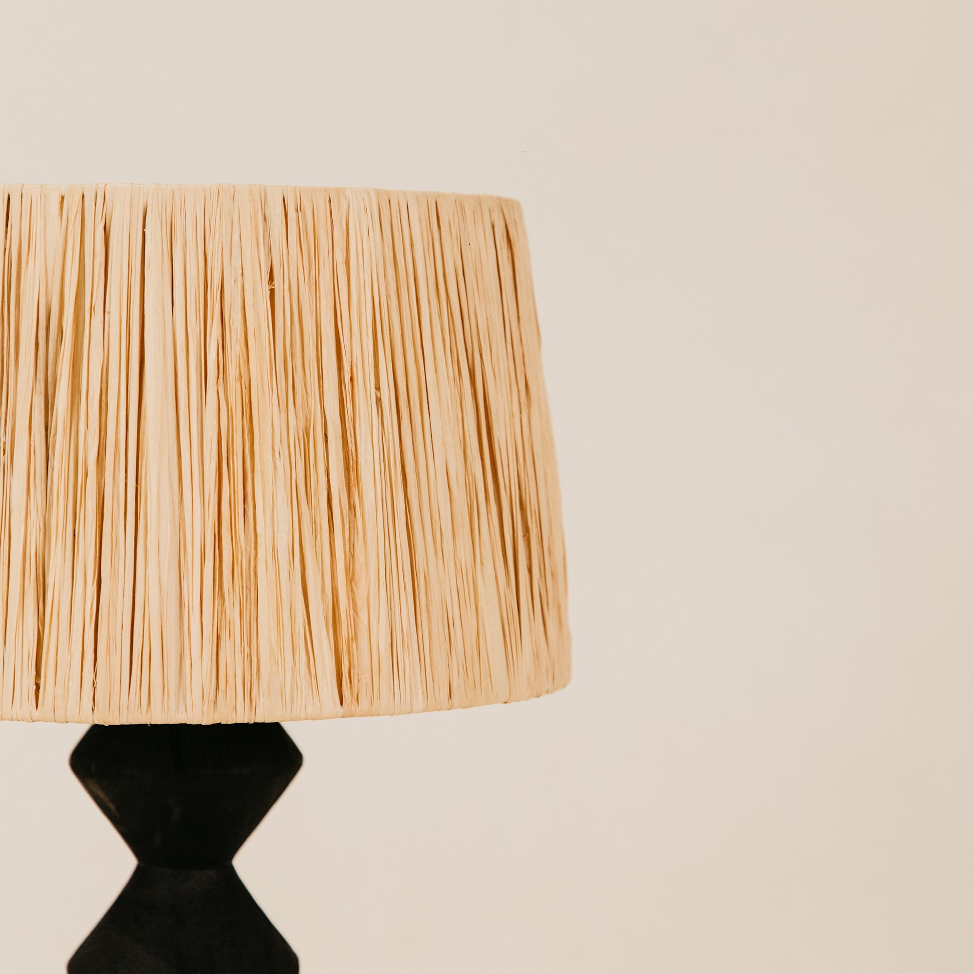 Satara Table Lamp with Raffia Shade – Black