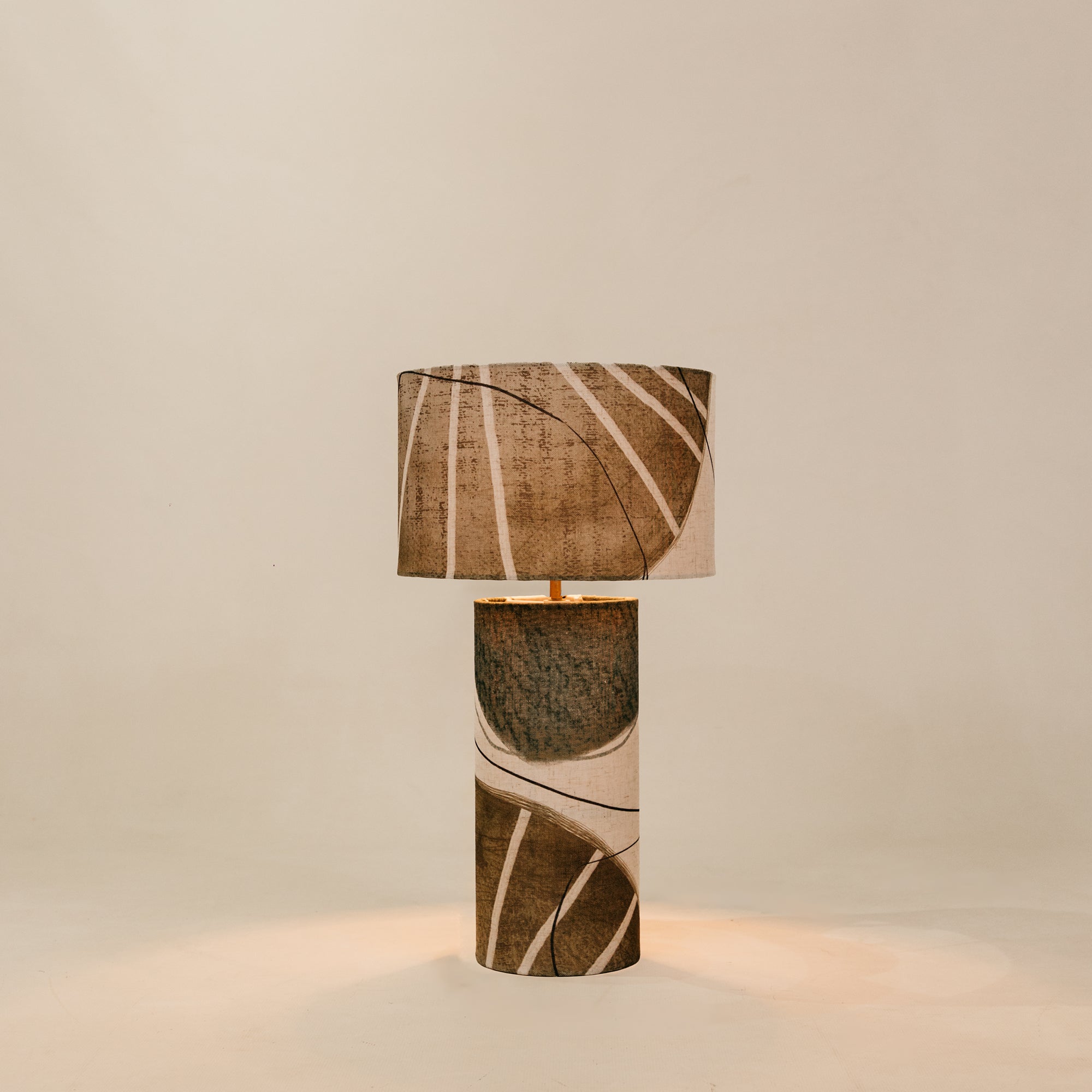 Lilypad Barrel Table Lamp