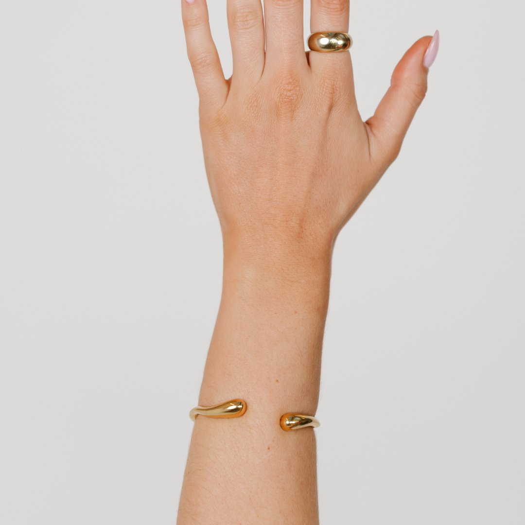Louise Bangle (LBL Collection)
