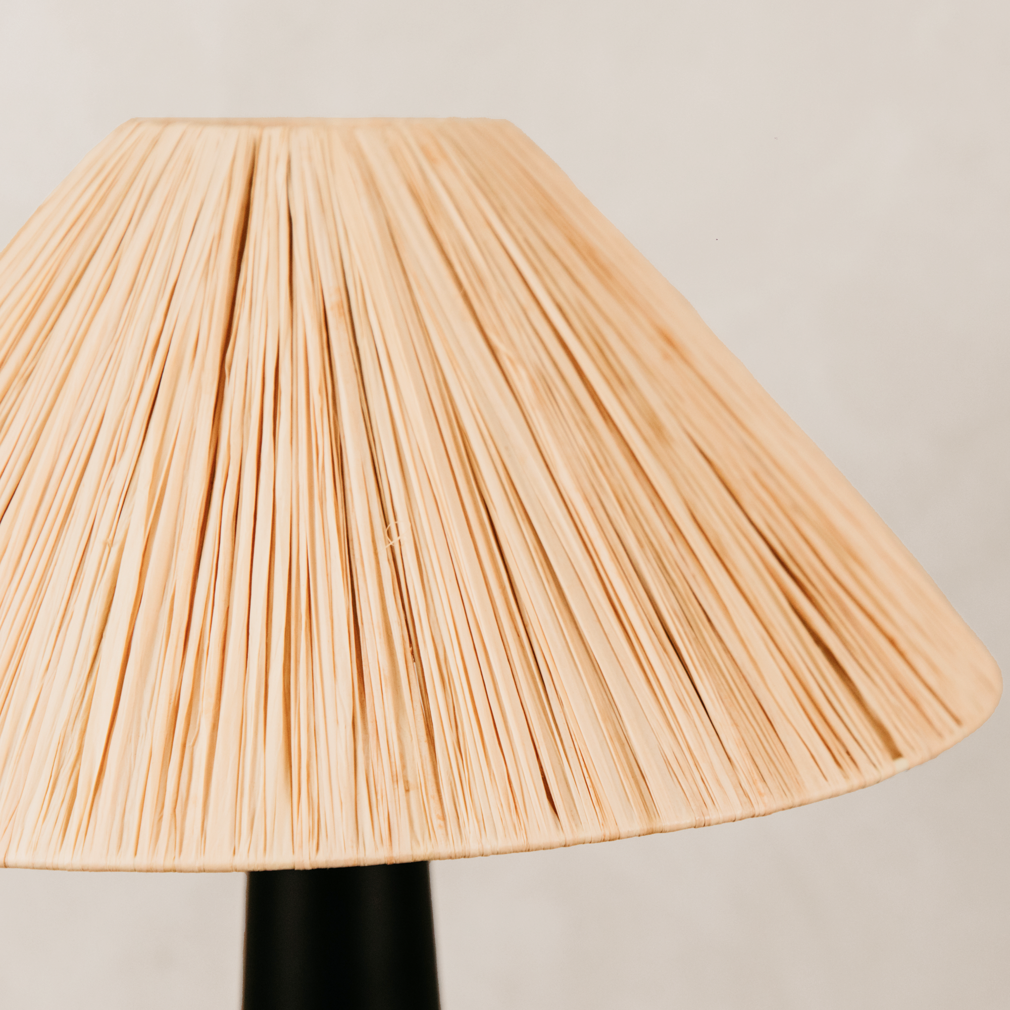 Mitaria Table Lamp with Raffia Shade – Black