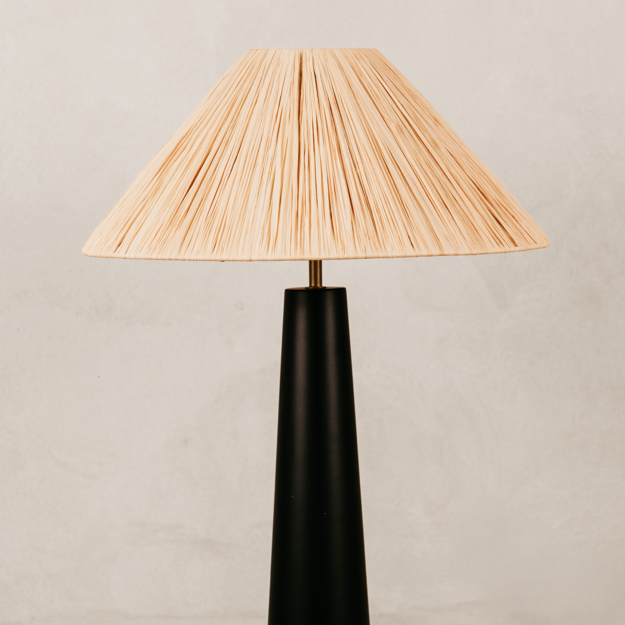Mitaria Table Lamp with Raffia Shade – Black