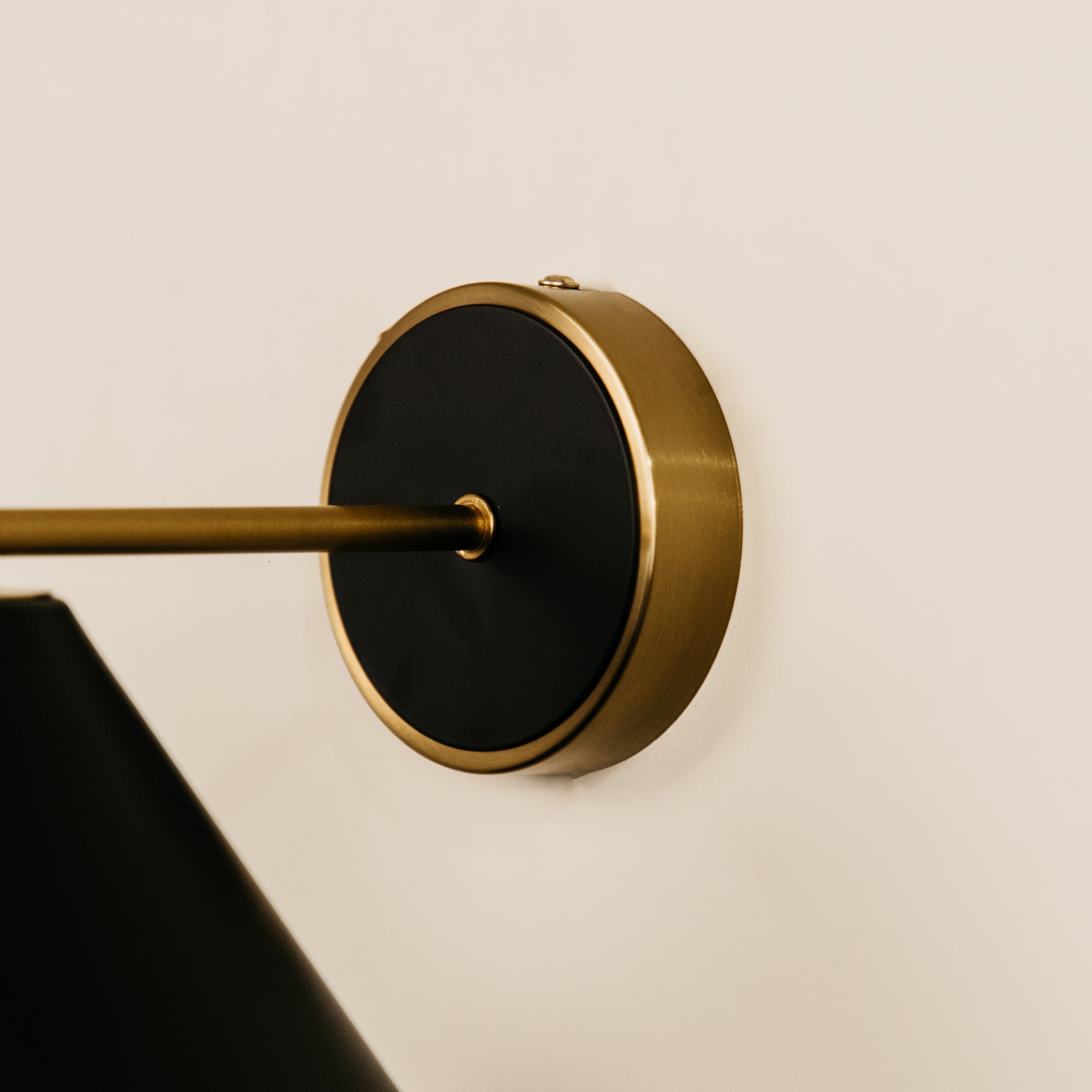 Mpilo Wall Light