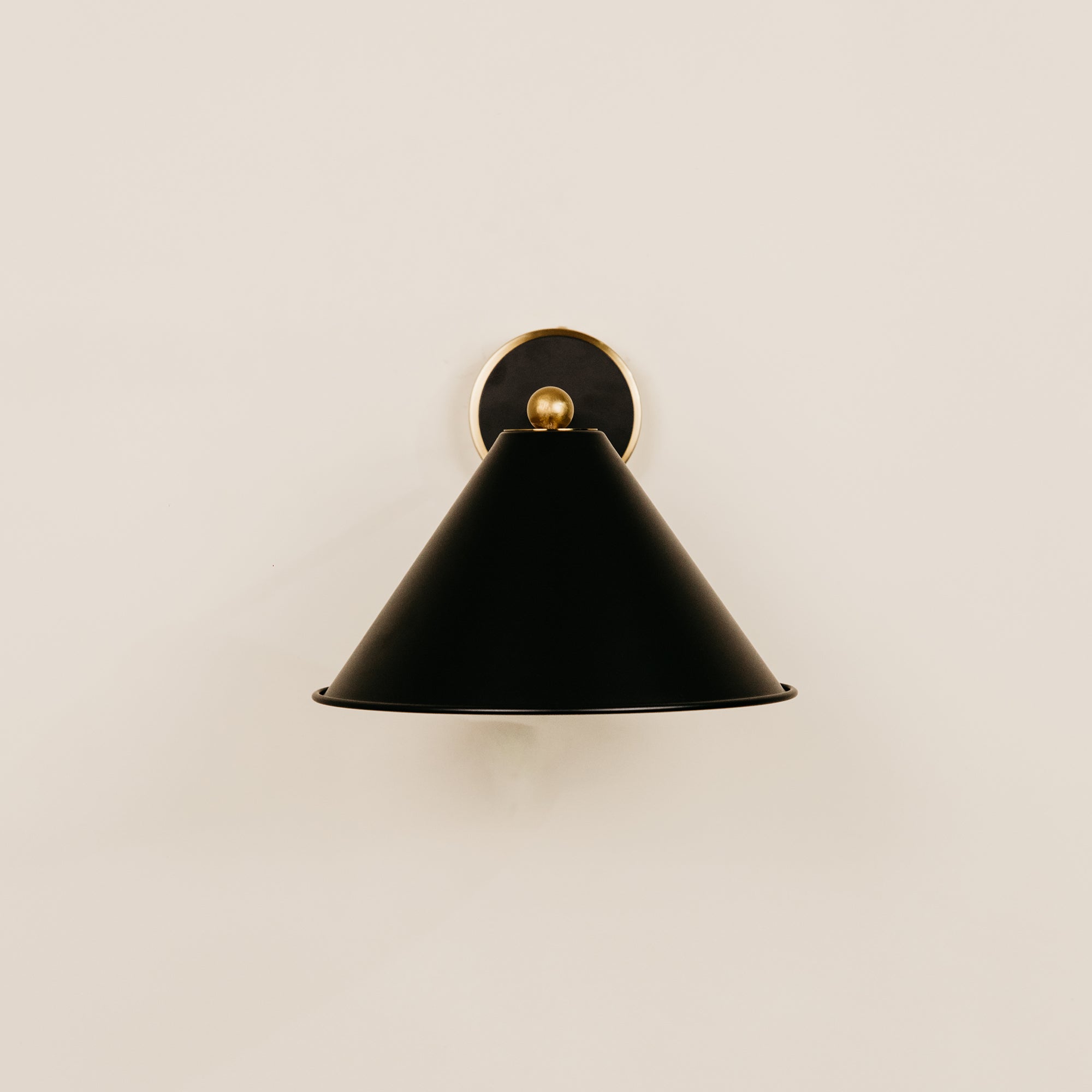 Mpilo Wall Light