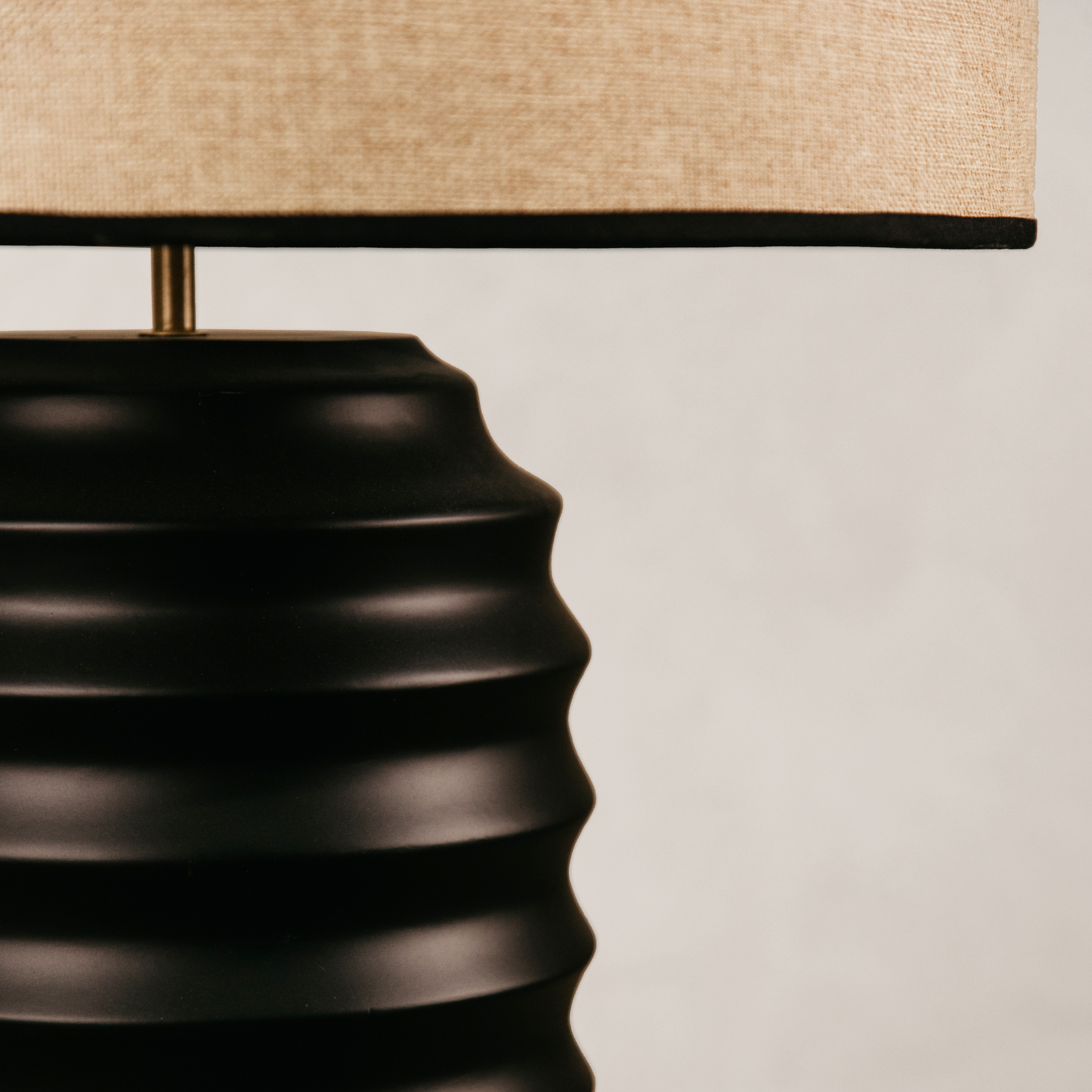 Ndebele Table Lamp with Linen Shade – Black