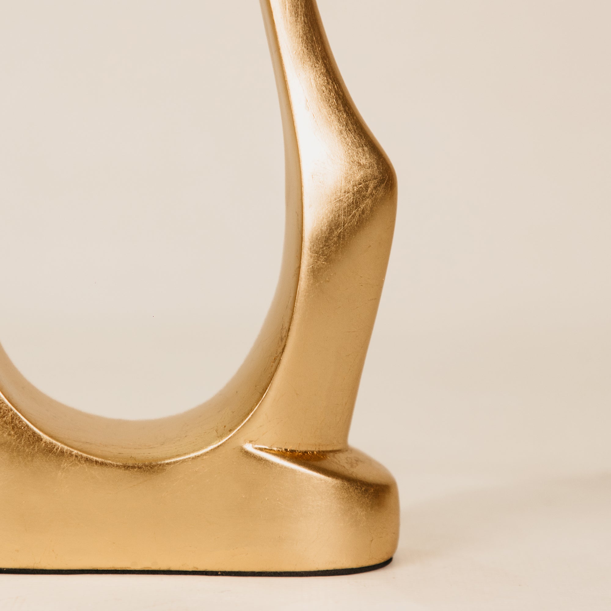 Ouro Table Lamp with Shade – Gold