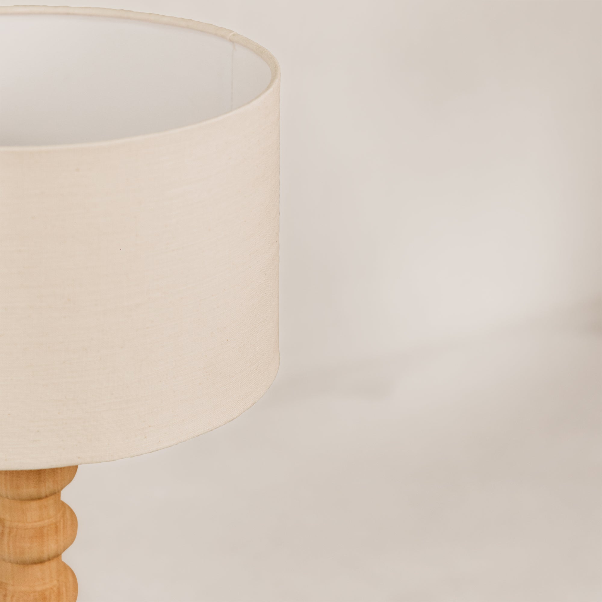 Olifants Table Lamp with Linen Shade – Blonde
