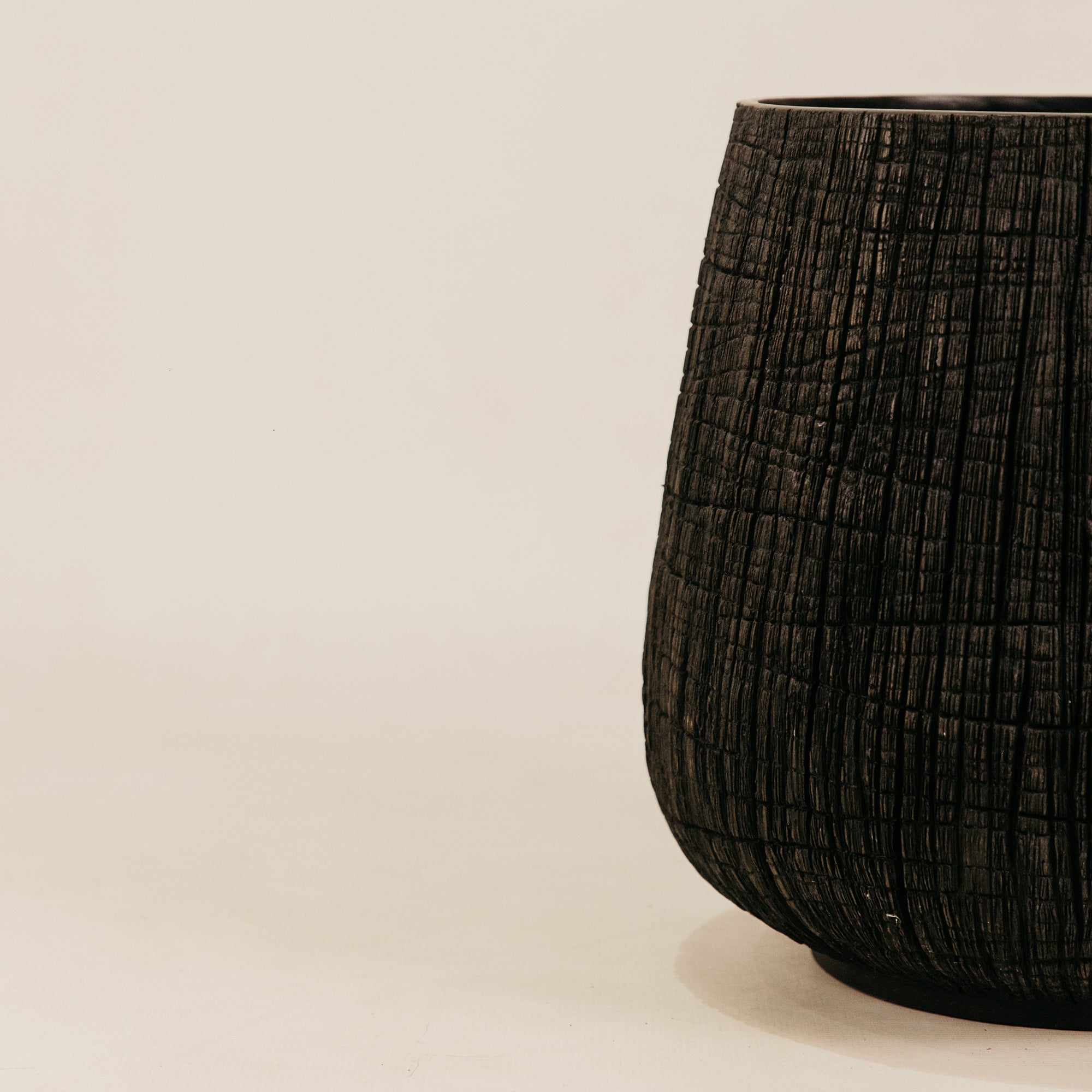 Kifuu Planter – Black