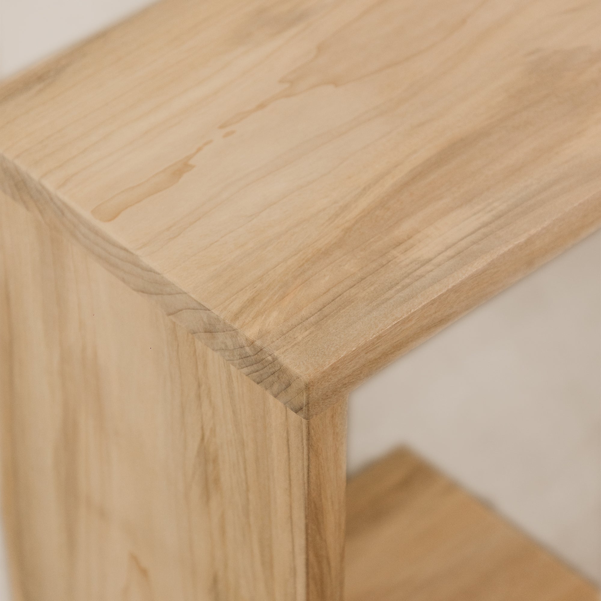 Pampas Couch Slider Table