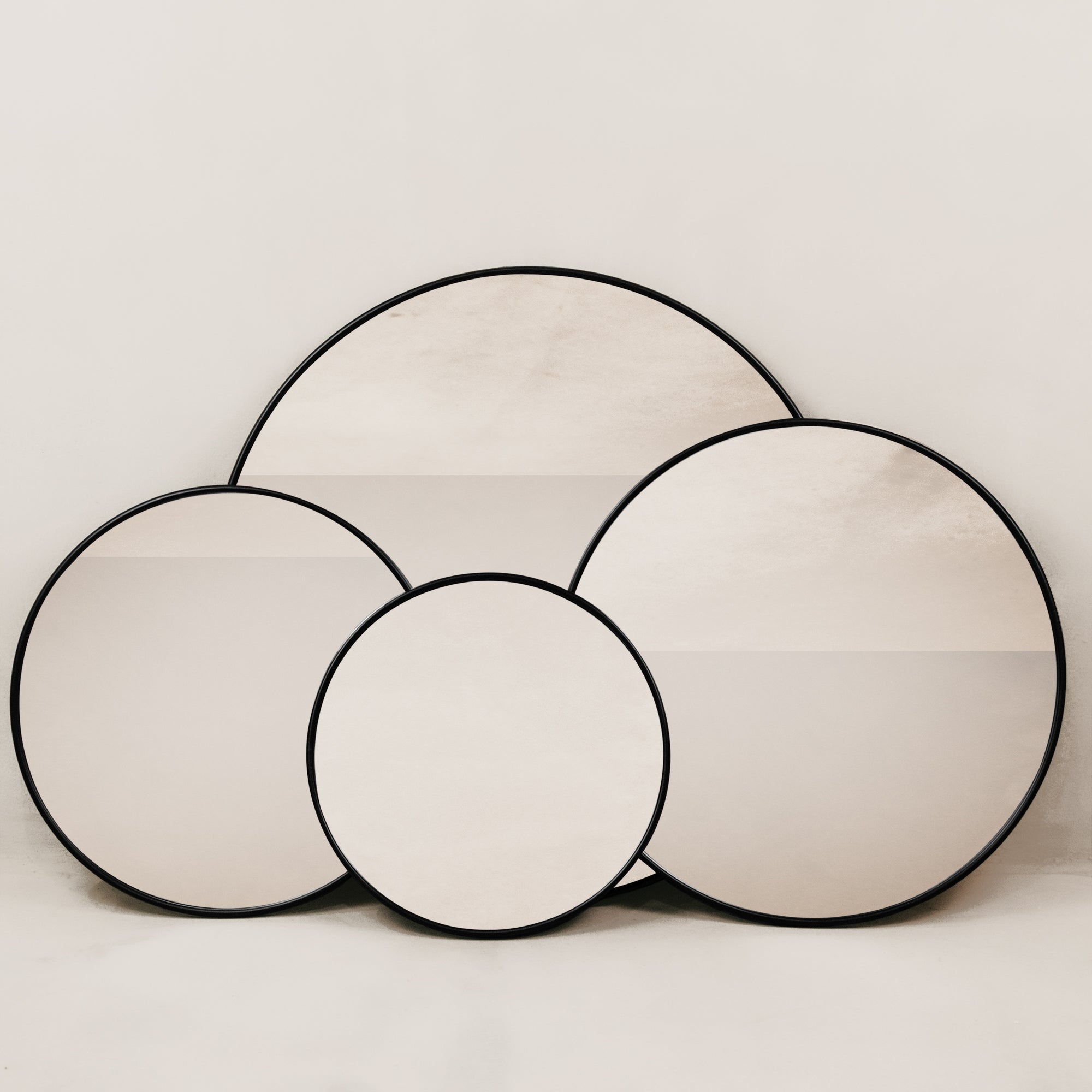 Duara Round Mirror