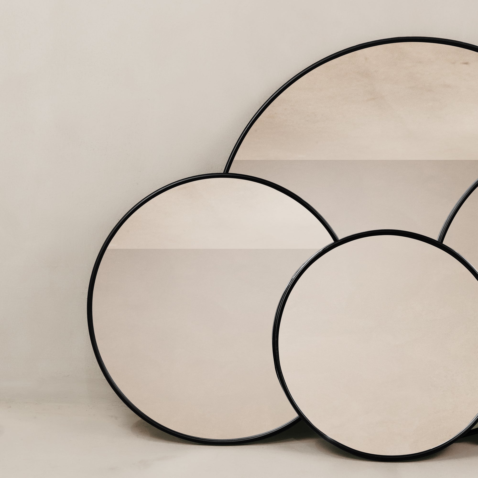 Duara Round Mirror