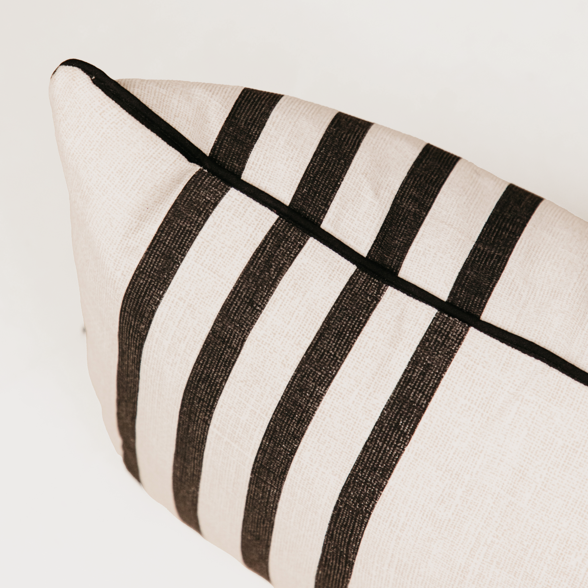 Sudan Stripe Scatter