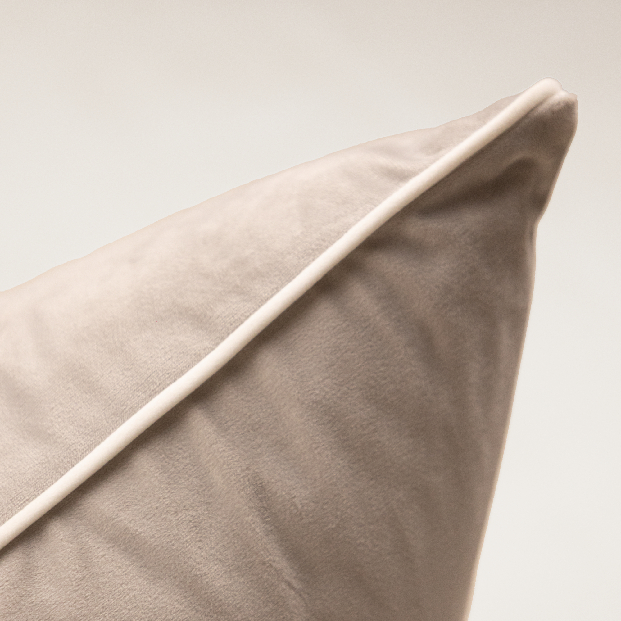 Velvet Scatter – Taupe