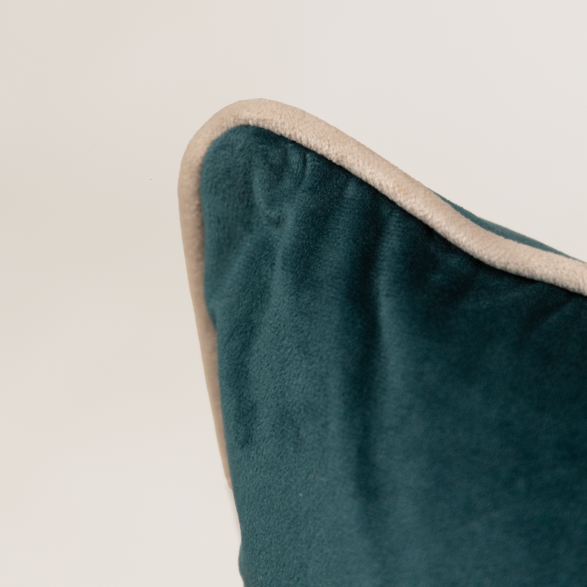 Velvet Scatter – Teal