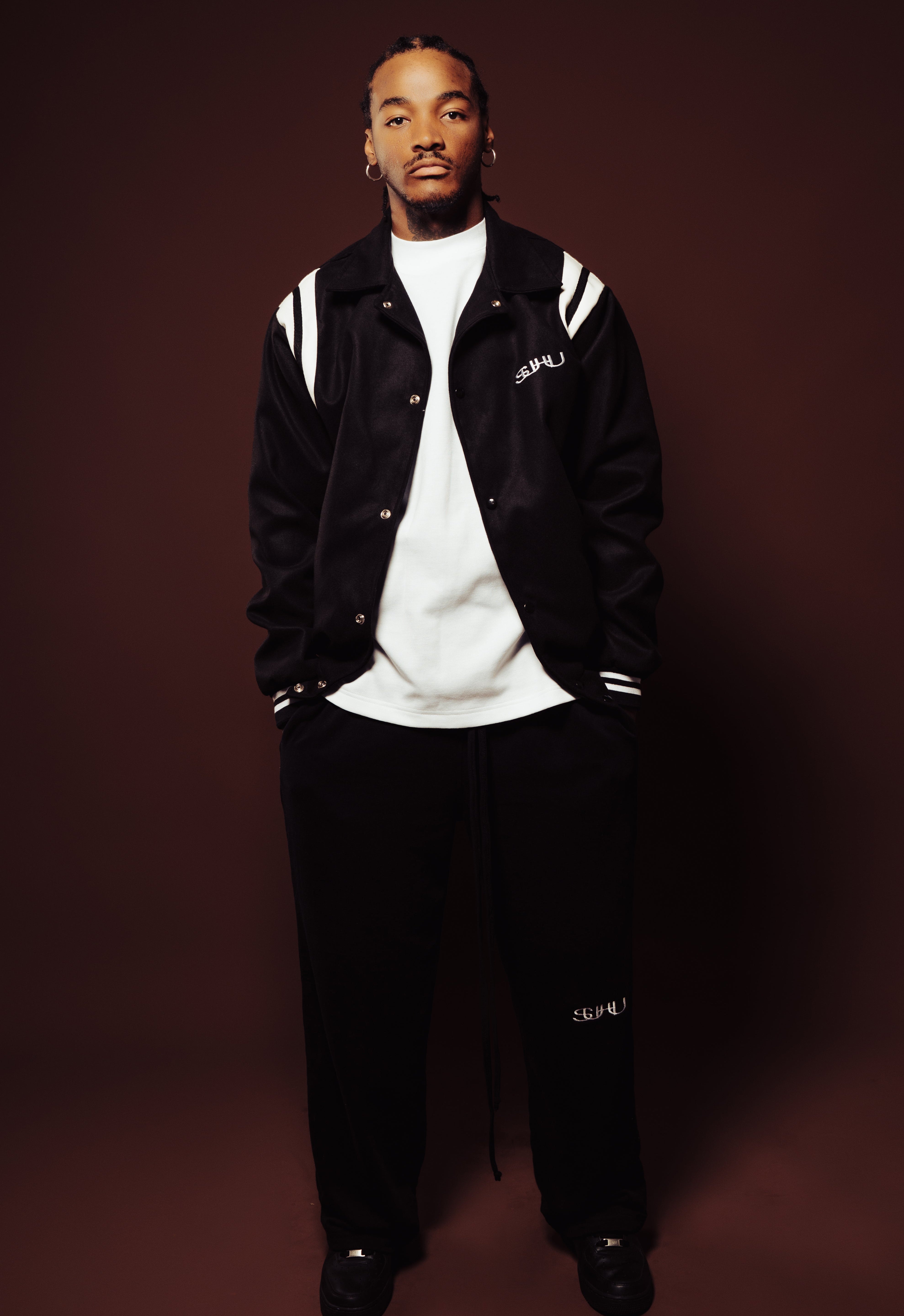 SUHU PITCHER JACKET, BLACK