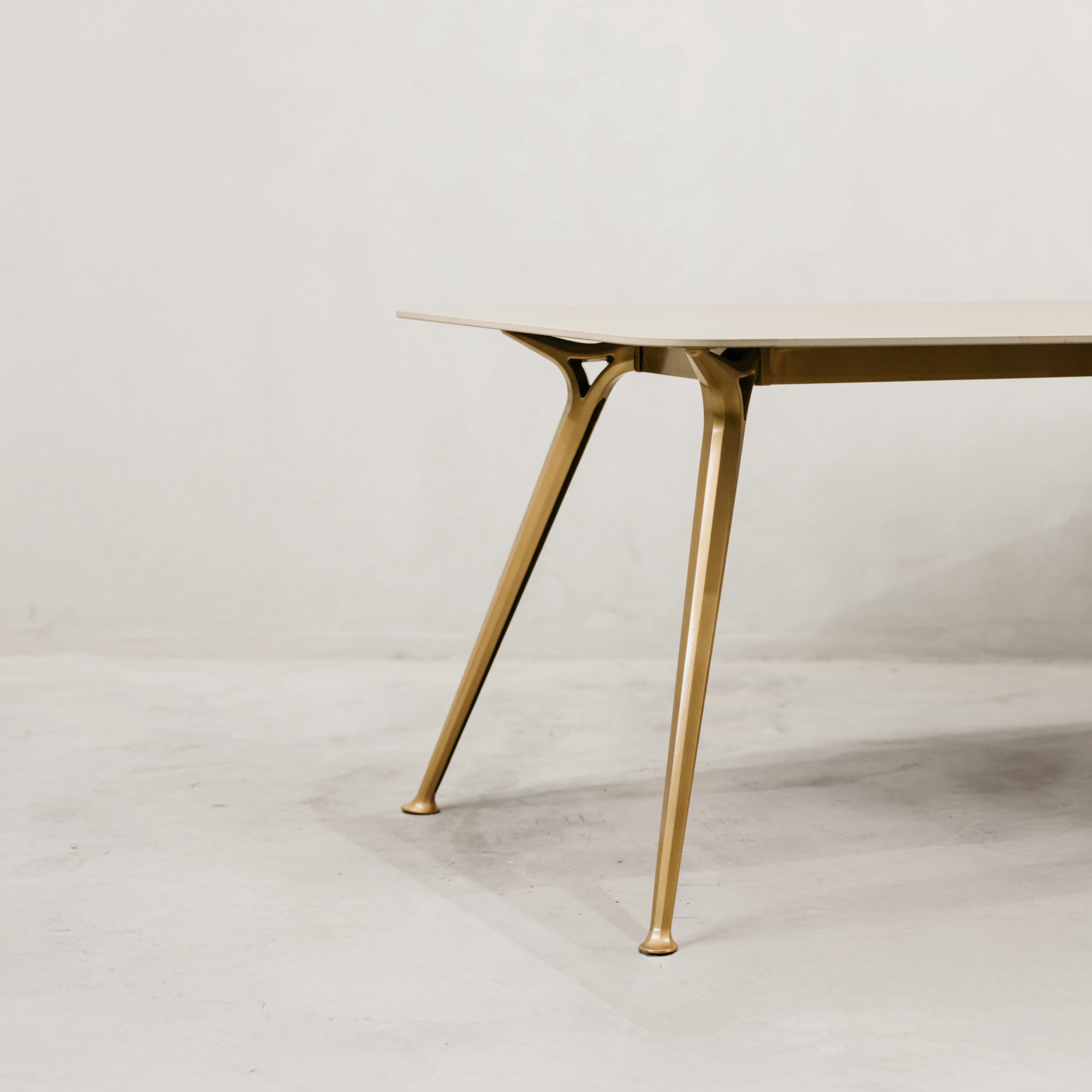 Saba Dining Table – Grey & Gold