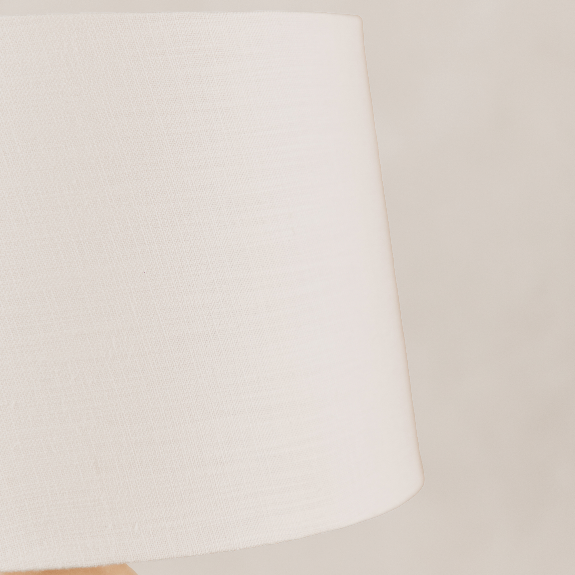 Satara Table Lamp with Tapered Linen Shade – Blonde