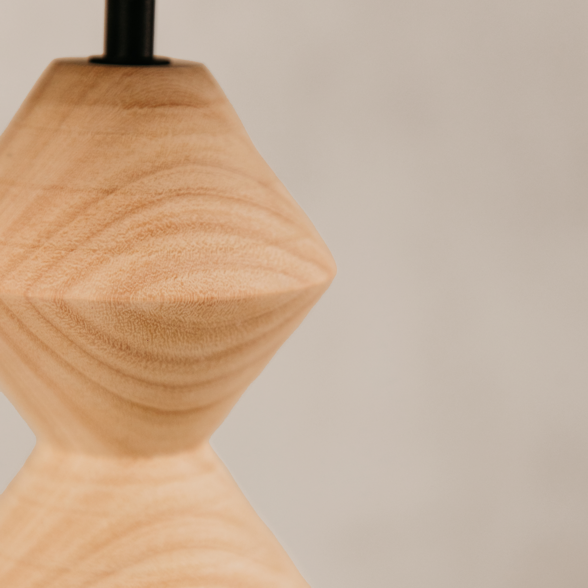 Satara Table Lamp with Tapered Linen Shade – Blonde