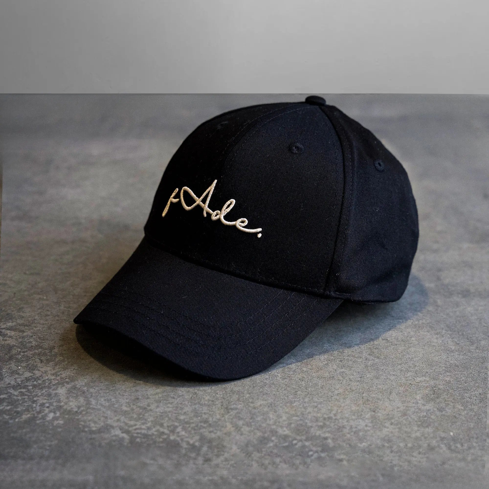 Signature Cap Black
