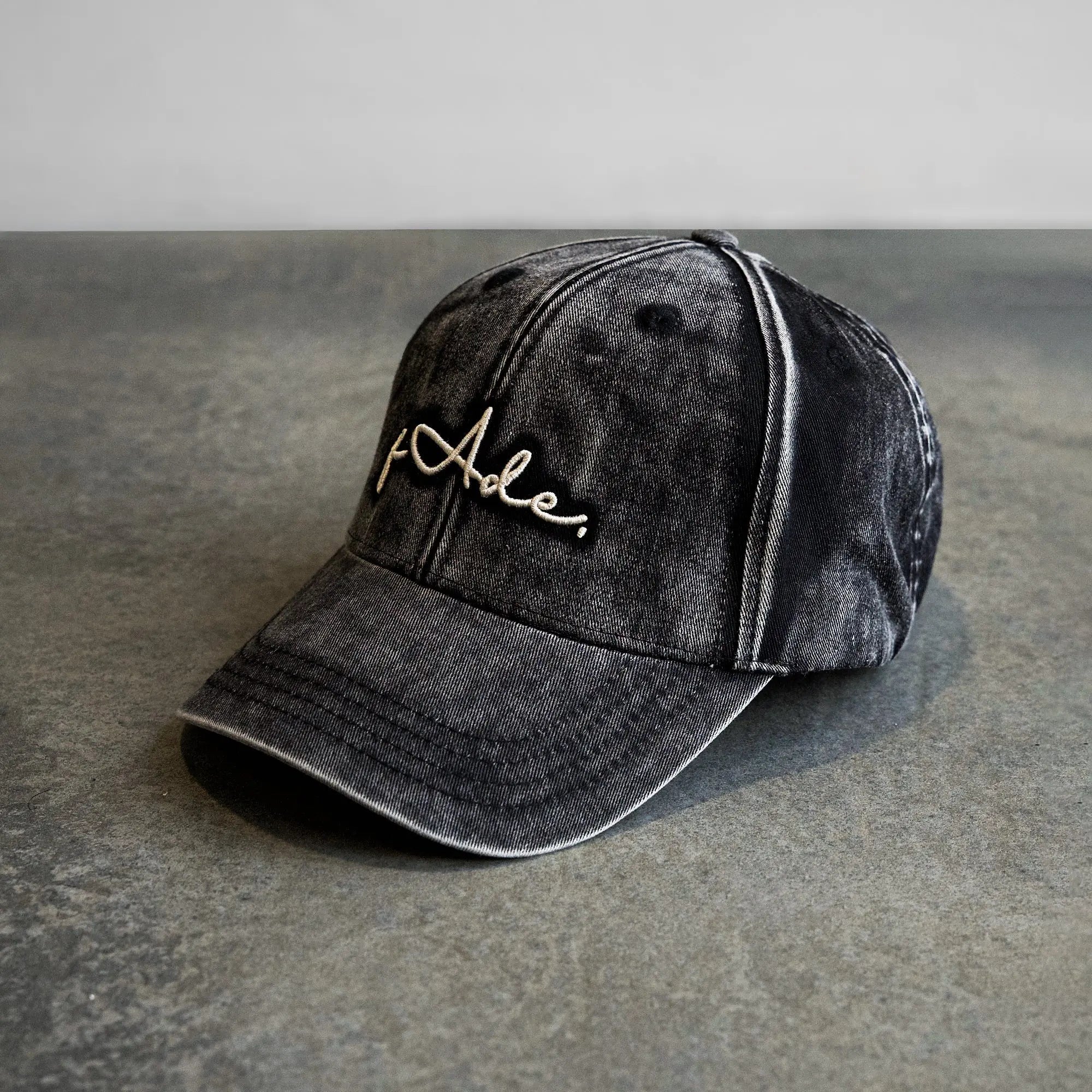Signature Cap Washed Grey