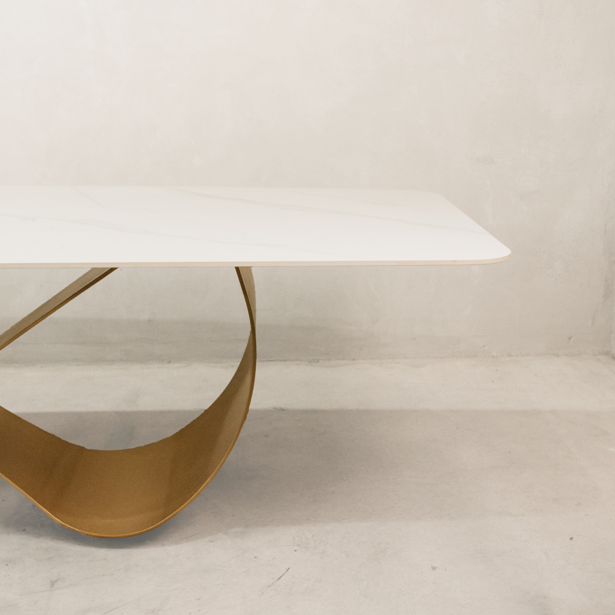Sokoto Dining Table – White & Gold