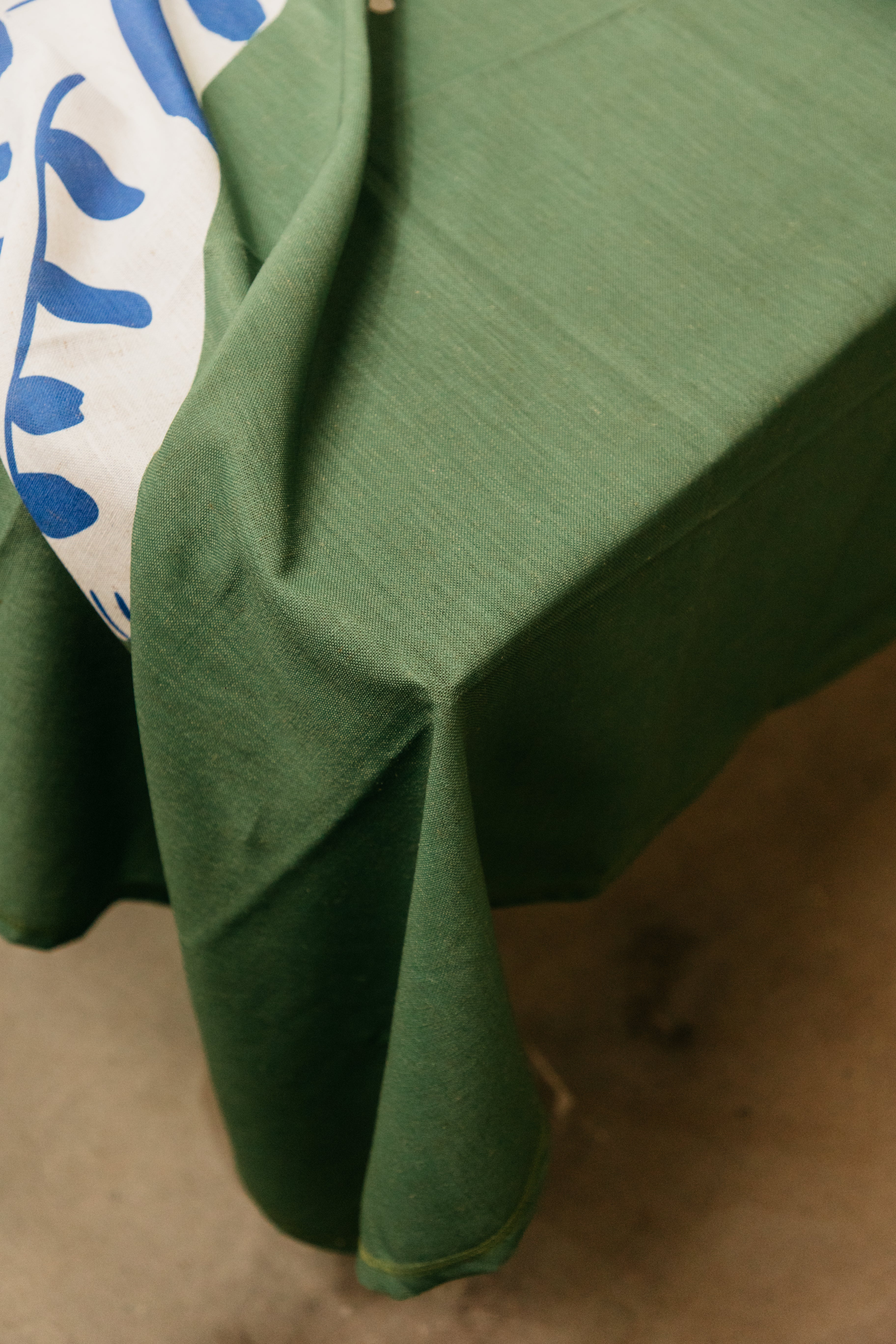 China Cat Tablecloth