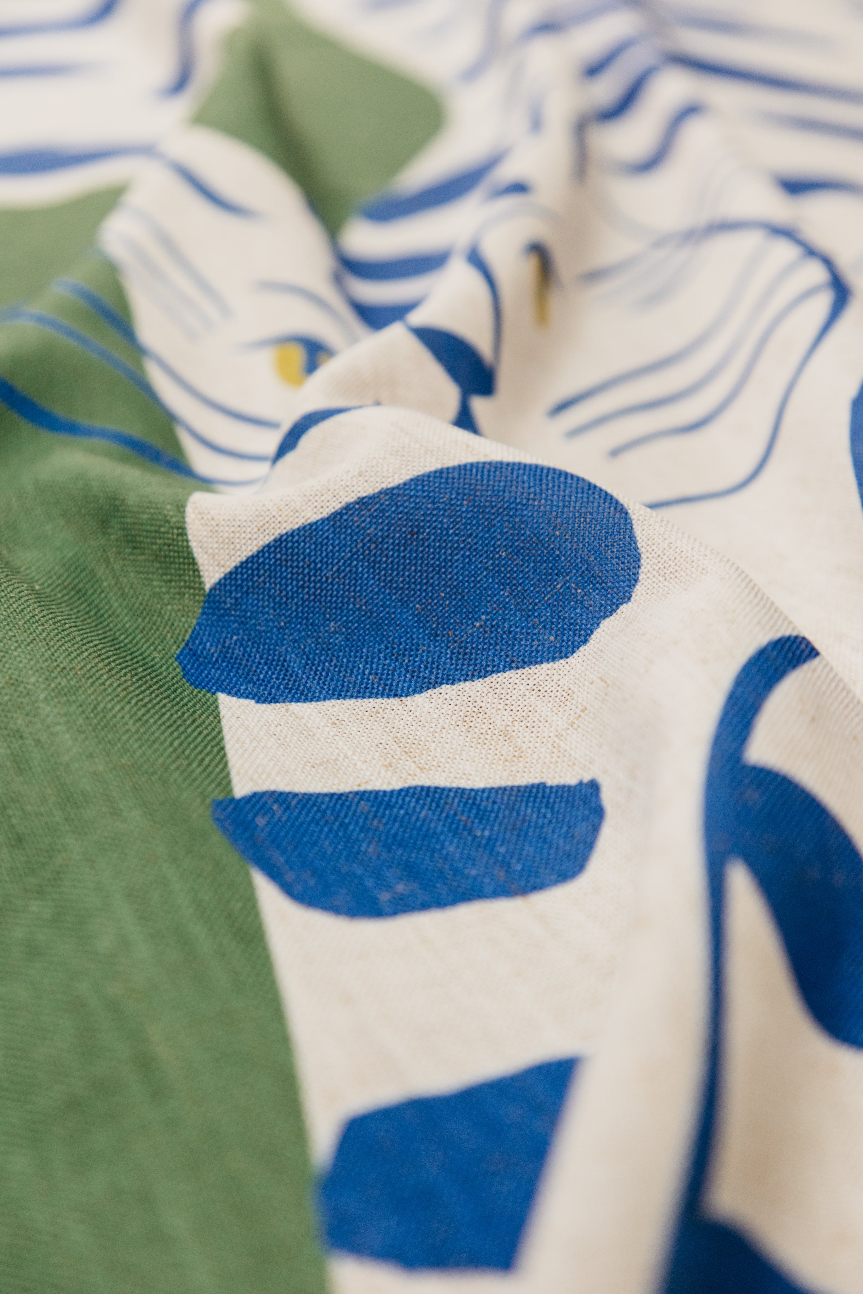 China Cat Tablecloth