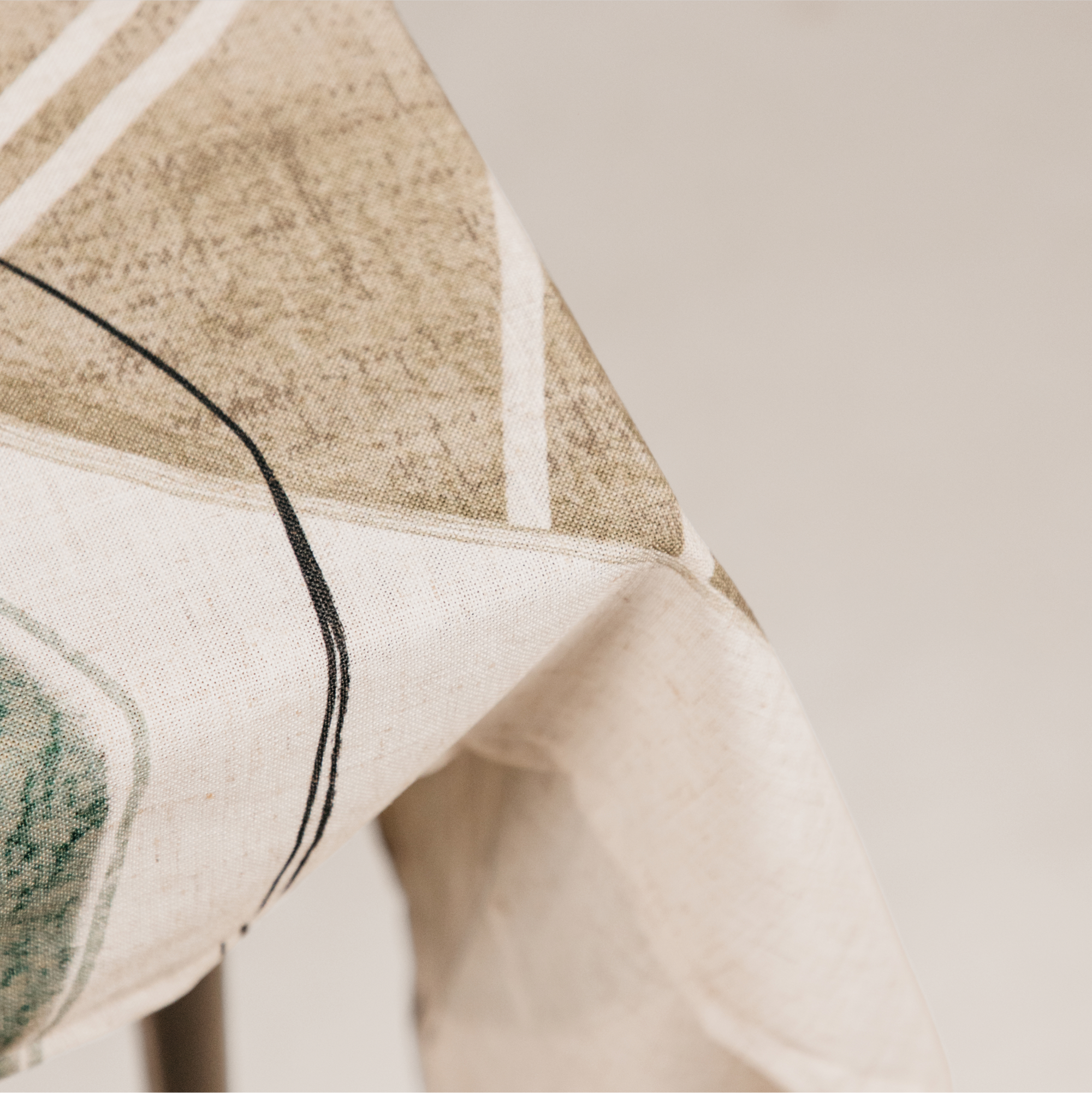 Lily Pad Lunch Tablecloth