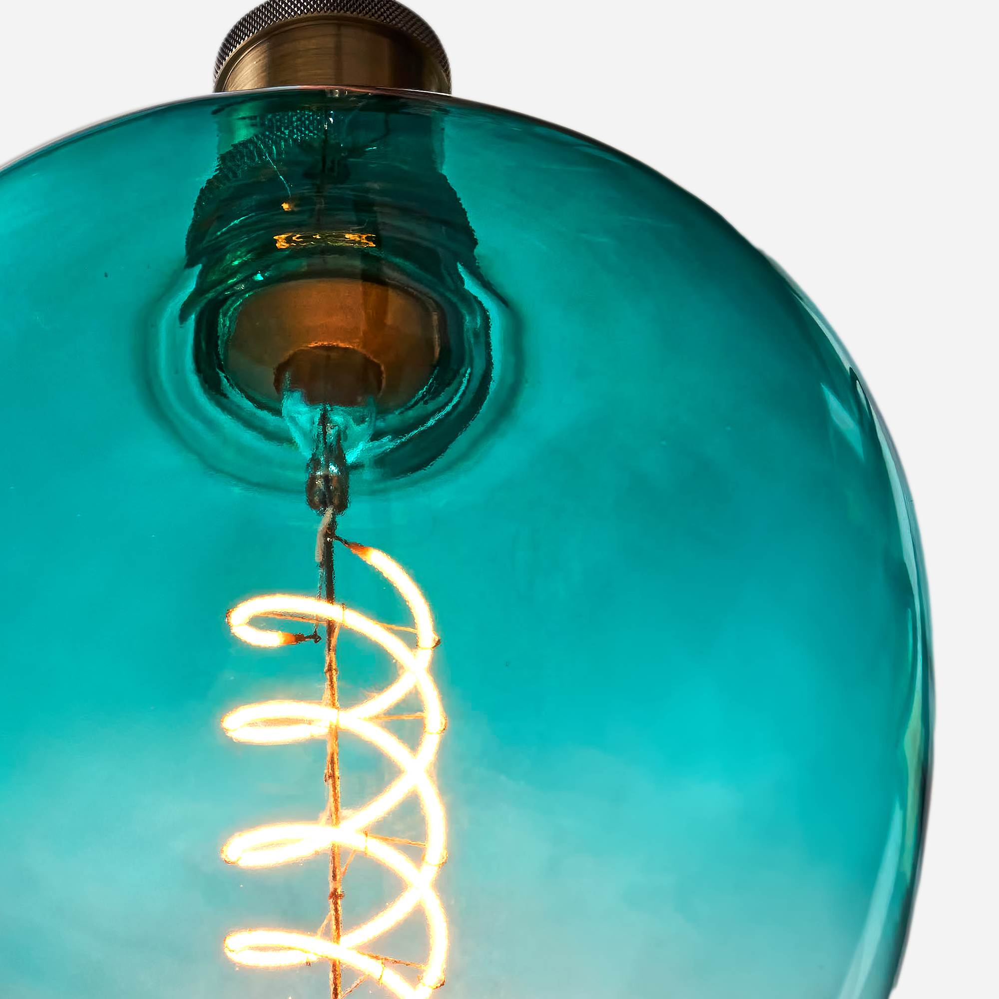 The New Yorker – Long Island – Filament