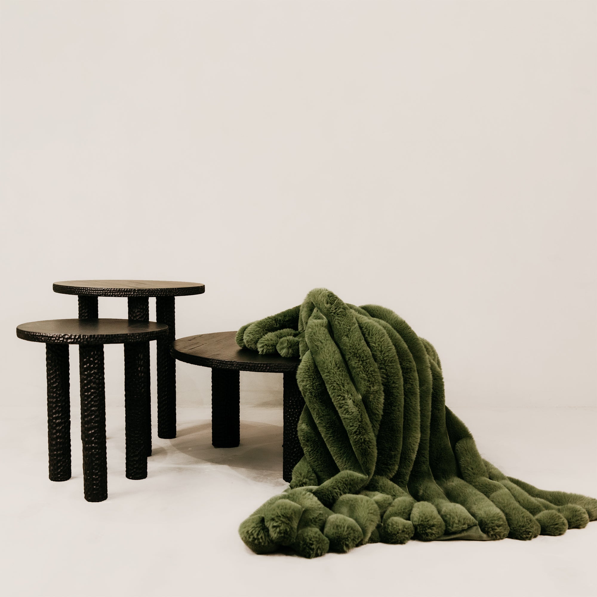 Serenity Fur Throw – Green