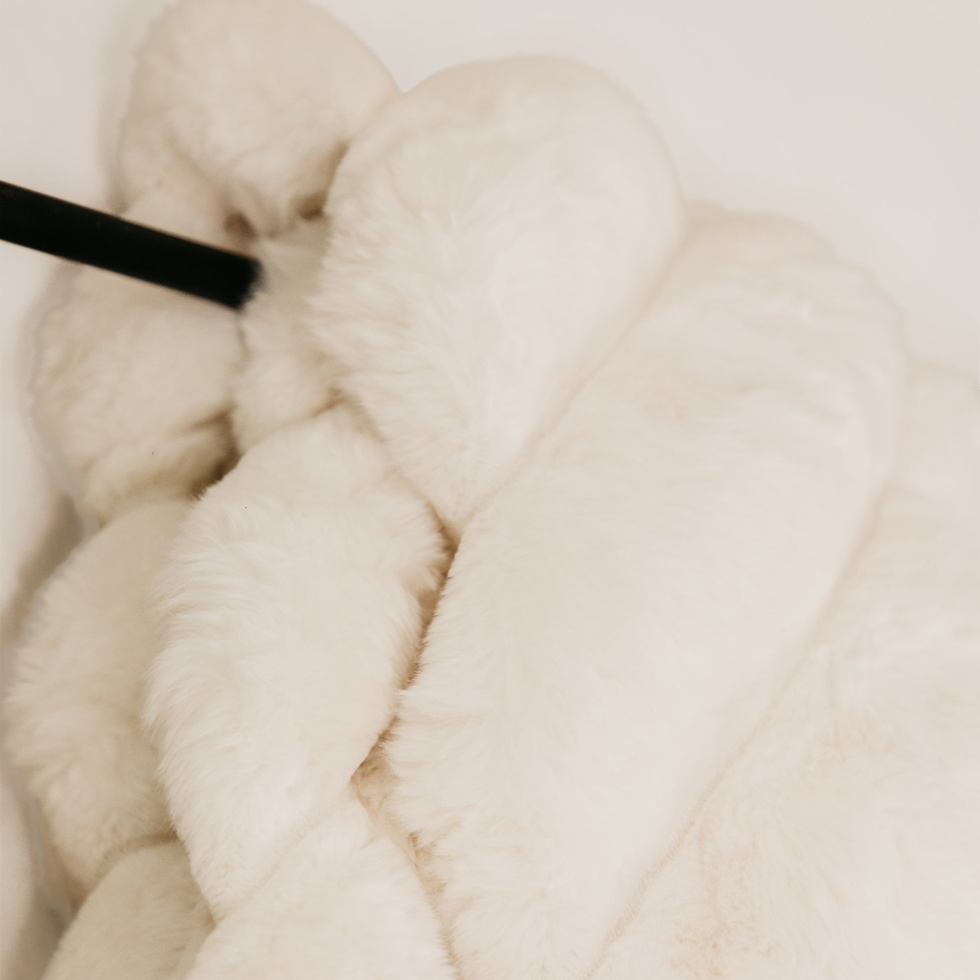 Serenity Fur Throw – White