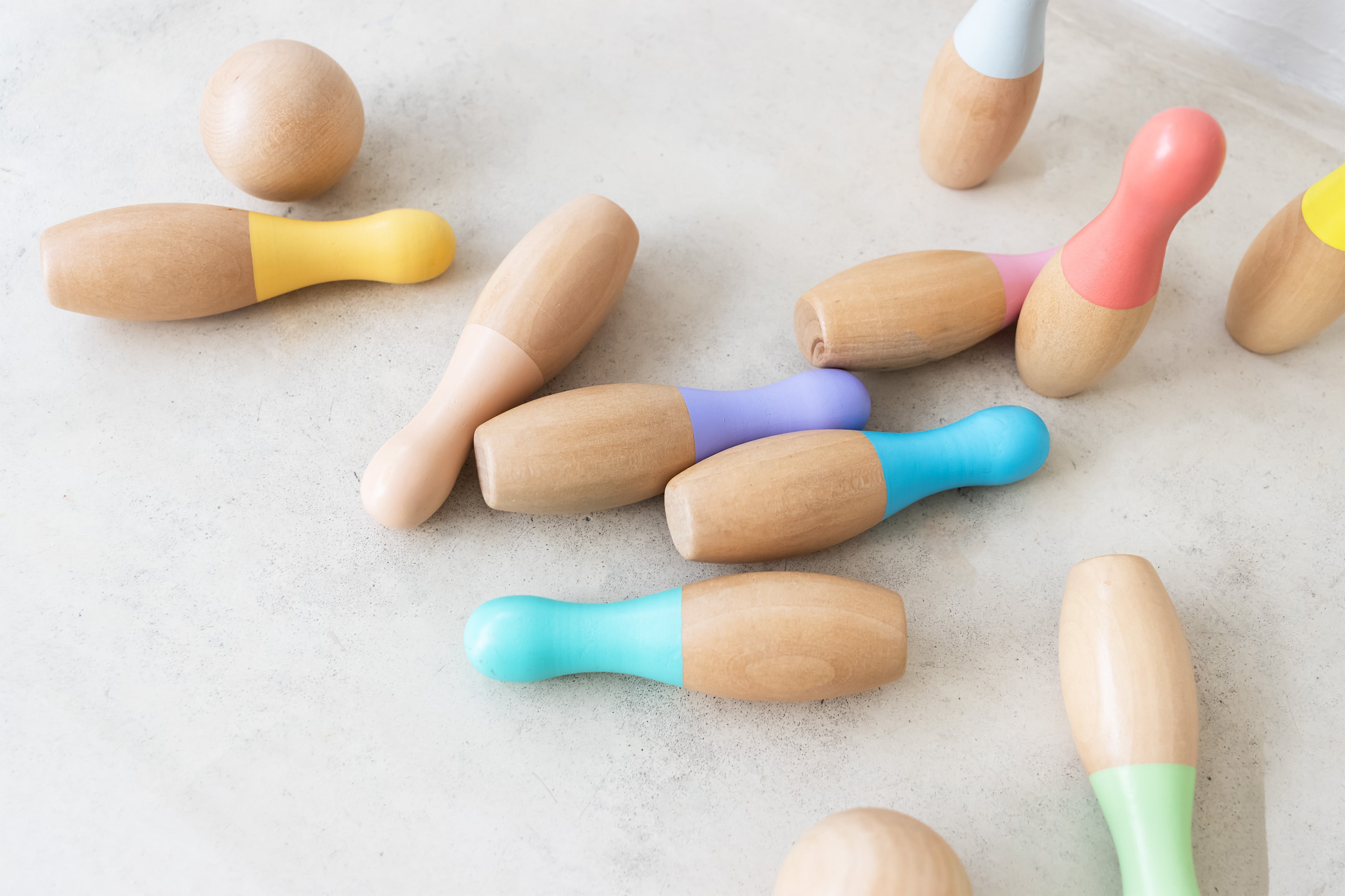 Kids Wooden Tenpin bowling game